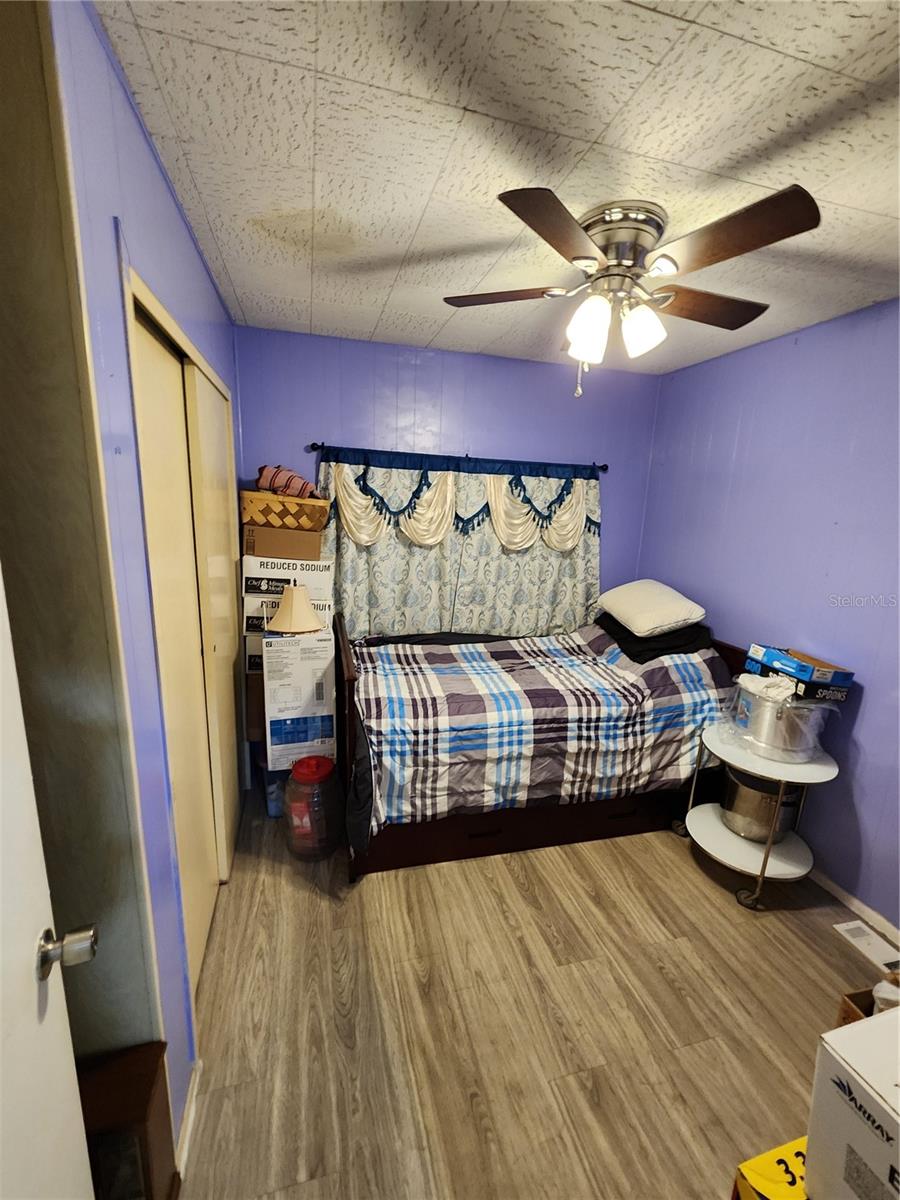 Image 15 of 23 For 306 49th Avenue W