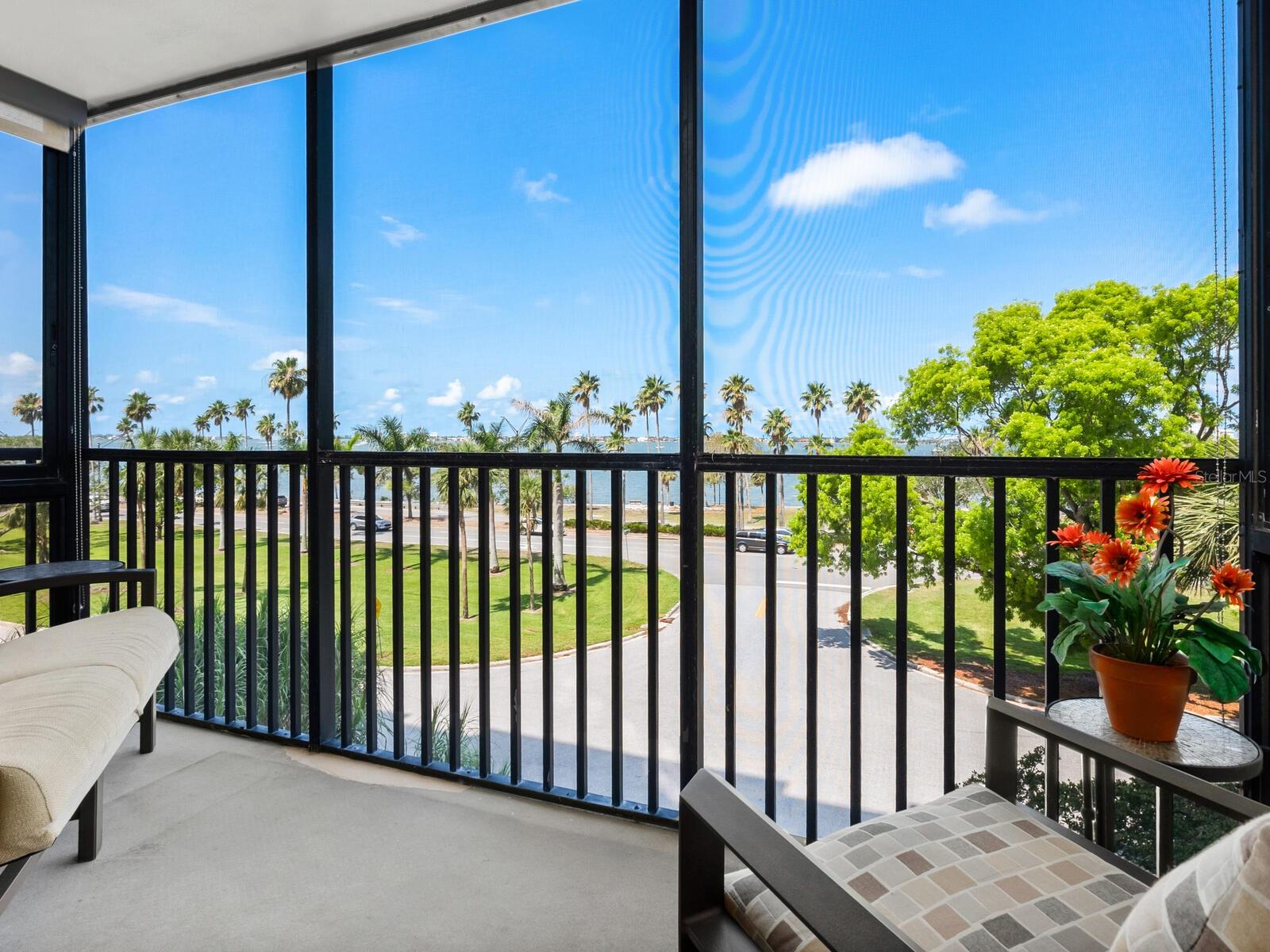 Image 15 of 65 For 707 Gulfstream Avenue 301