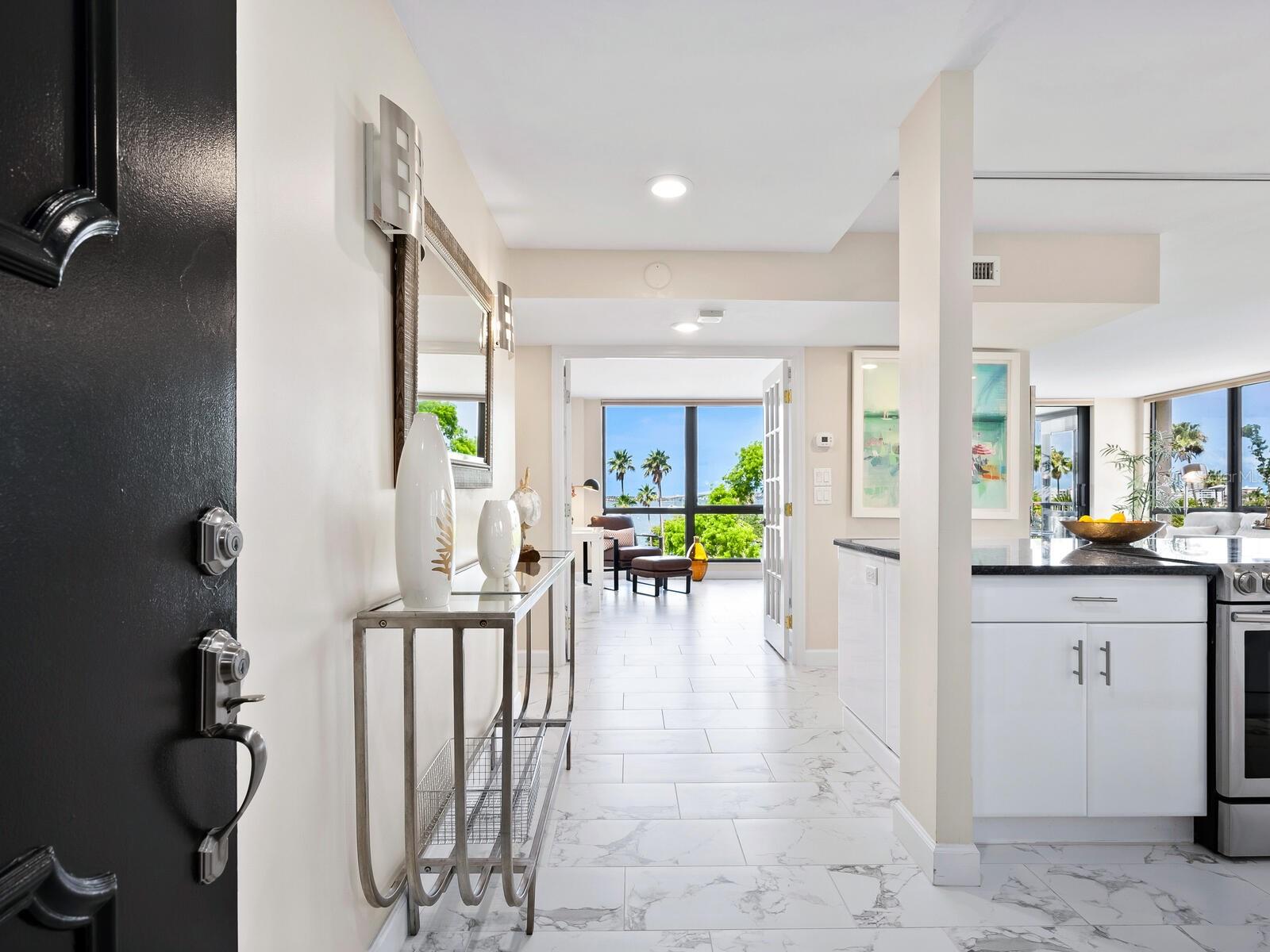 Image 4 of 65 For 707 Gulfstream Avenue 301