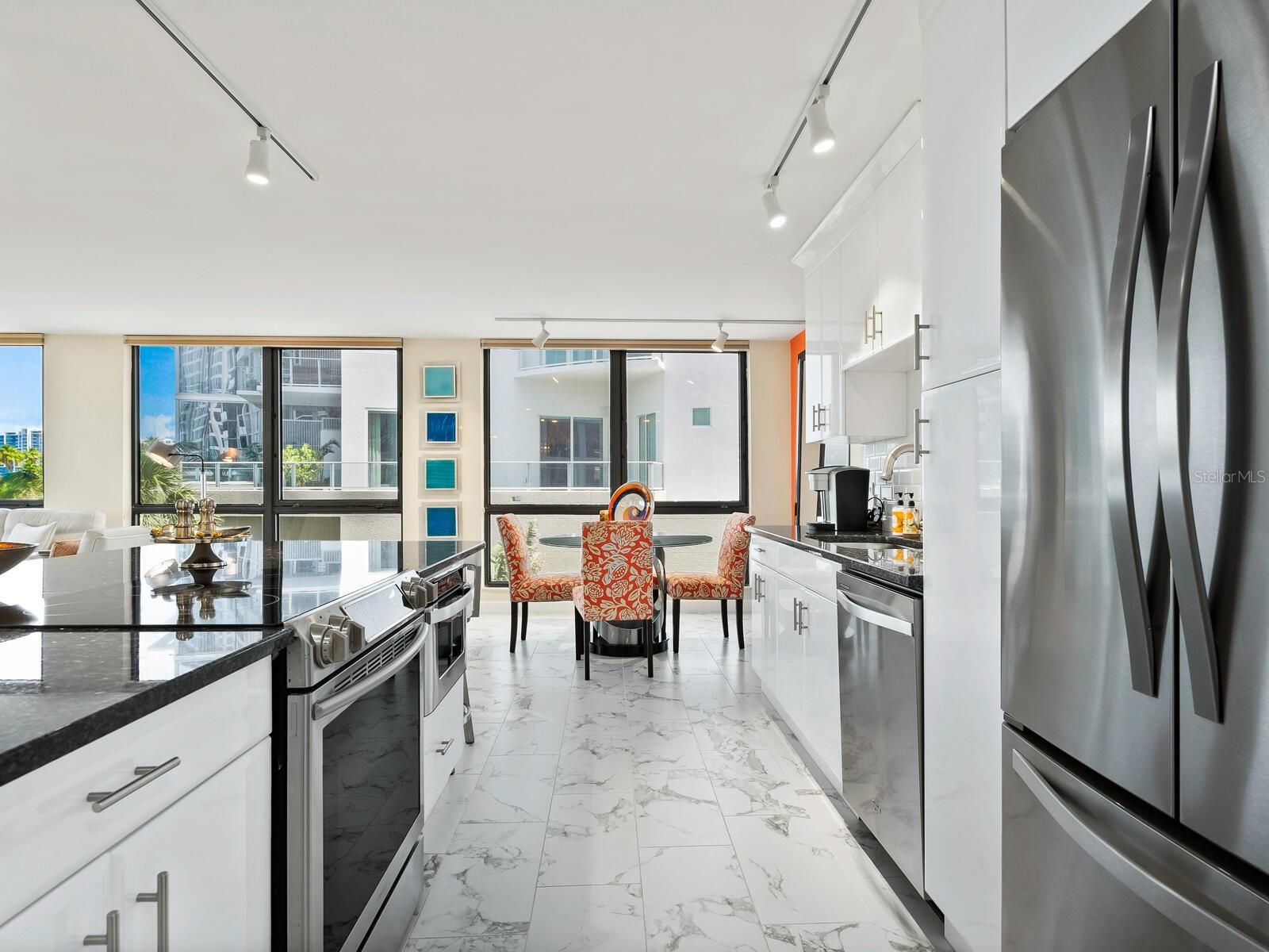 Image 8 of 65 For 707 Gulfstream Avenue 301