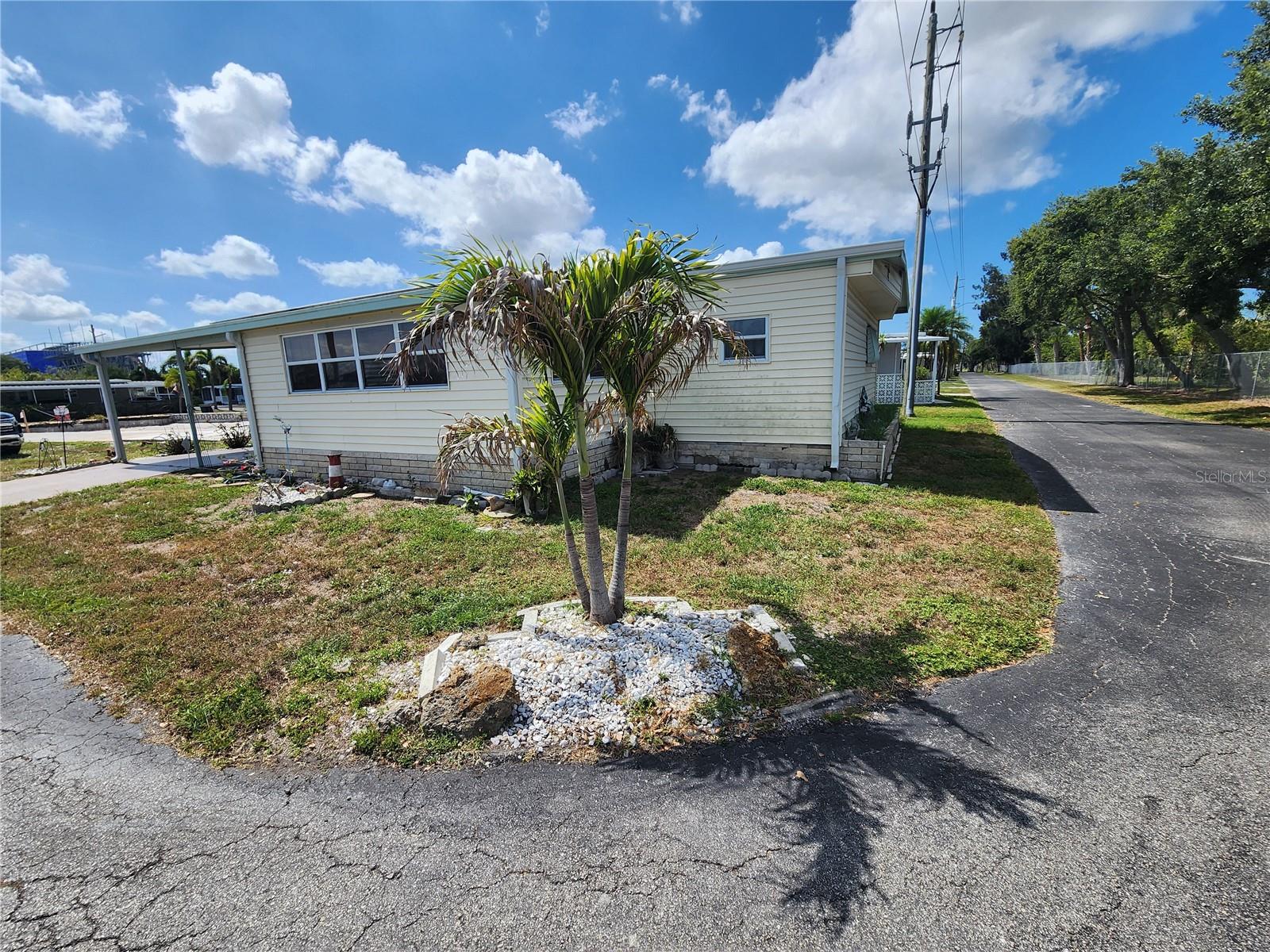 Details for 5301 Algeria Court, BRADENTON, FL 34207