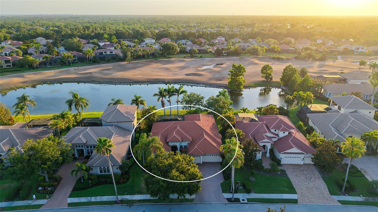Listing photo id 0 for 6914 Dominion Lane