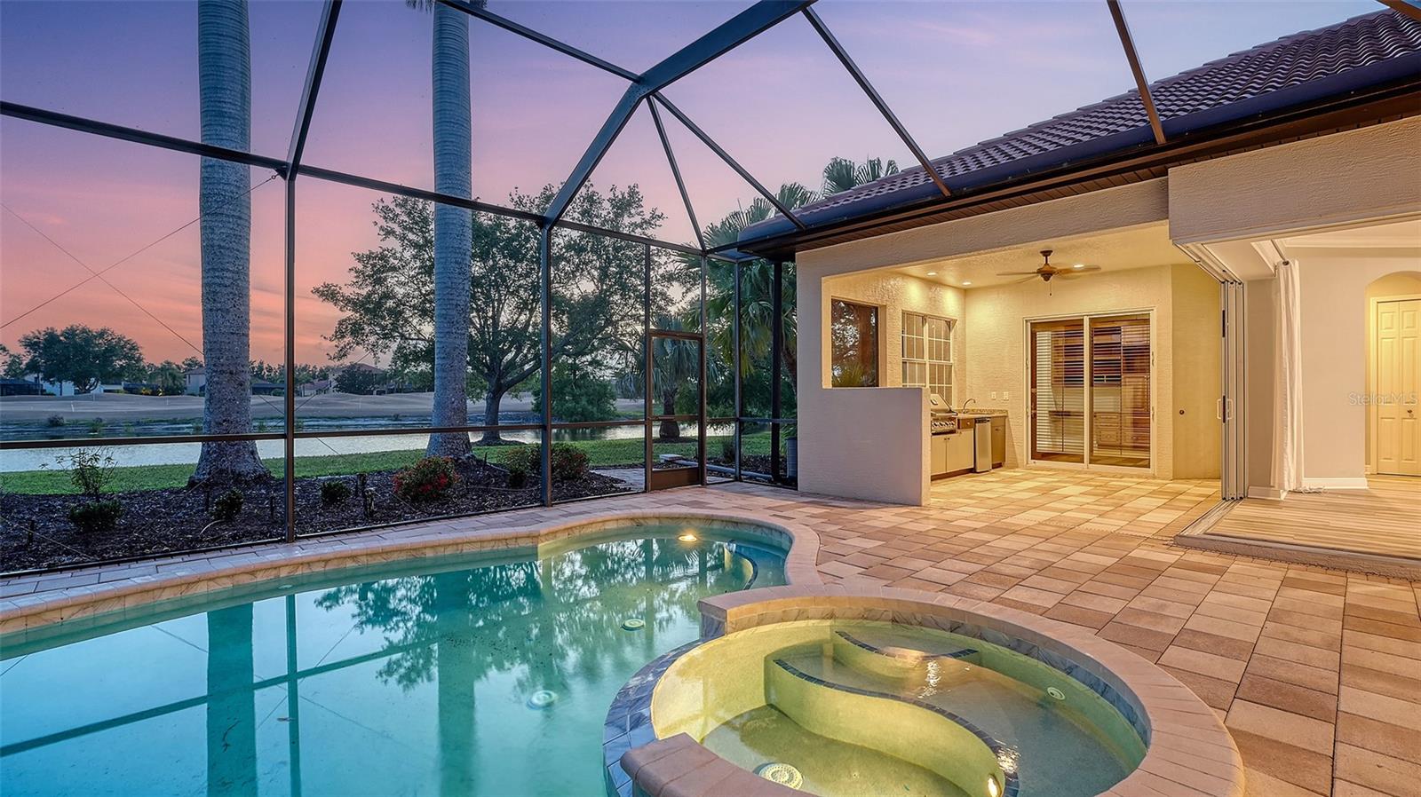 Listing photo id 42 for 6914 Dominion Lane