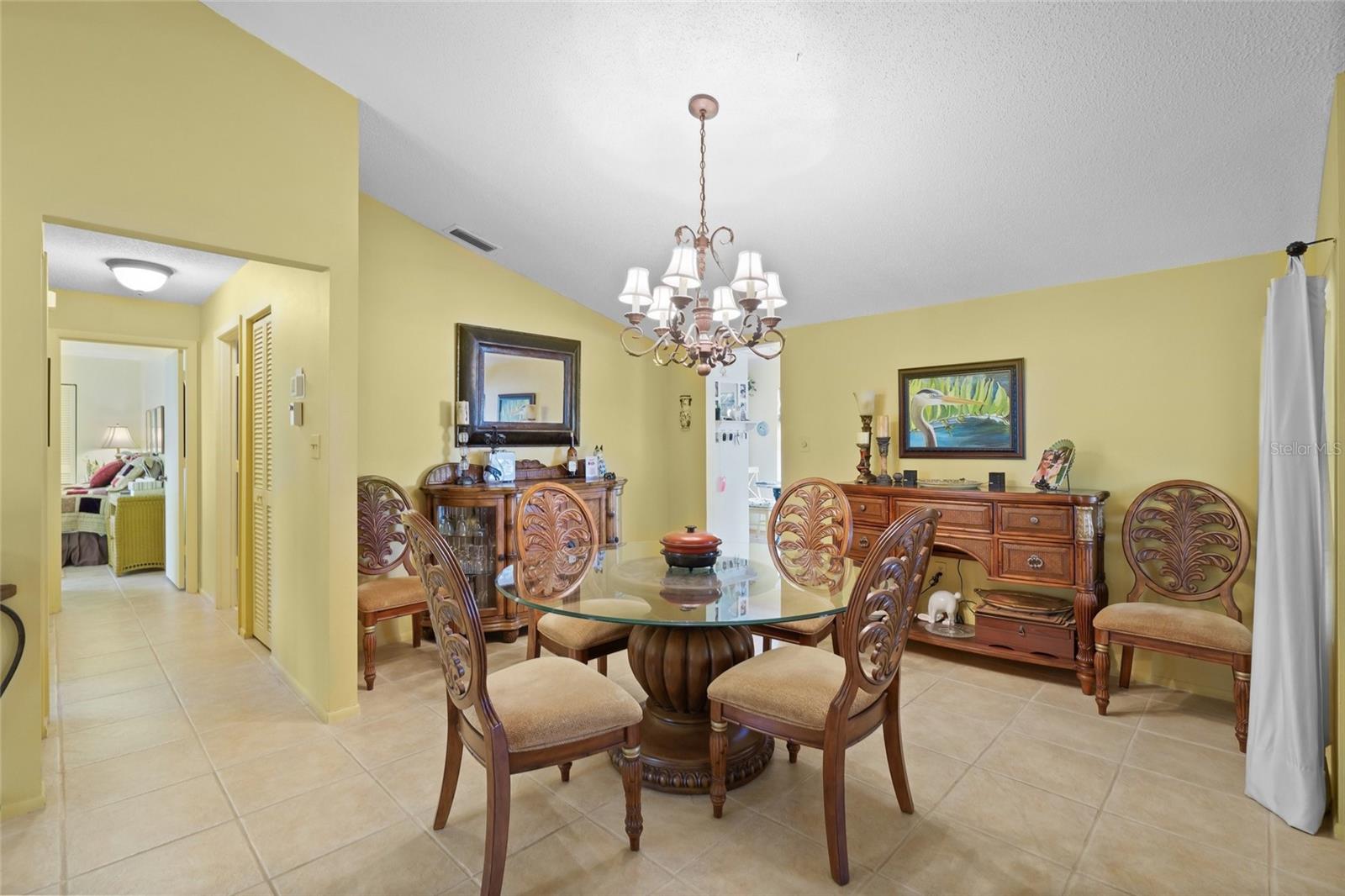 Image 4 of 31 For 4109 Carriage Drive 23