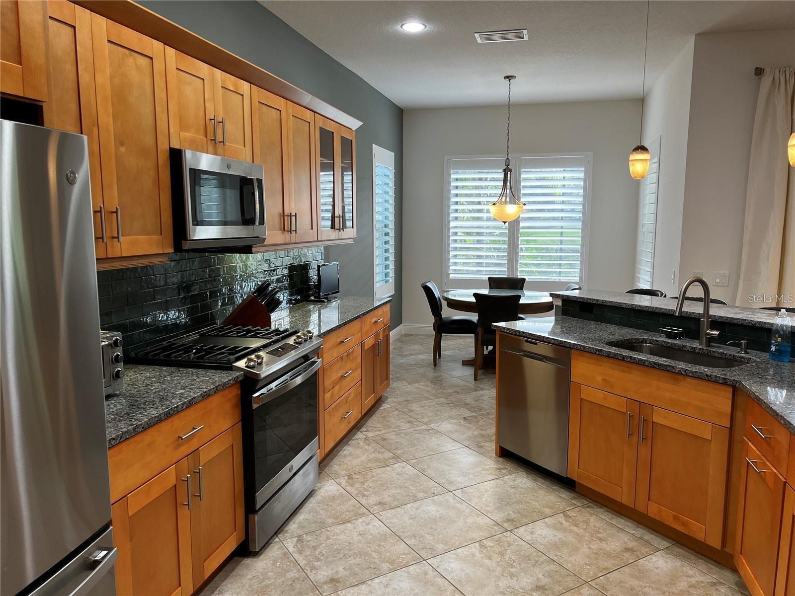 Image 12 of 42 For 12051 Thornhill Court
