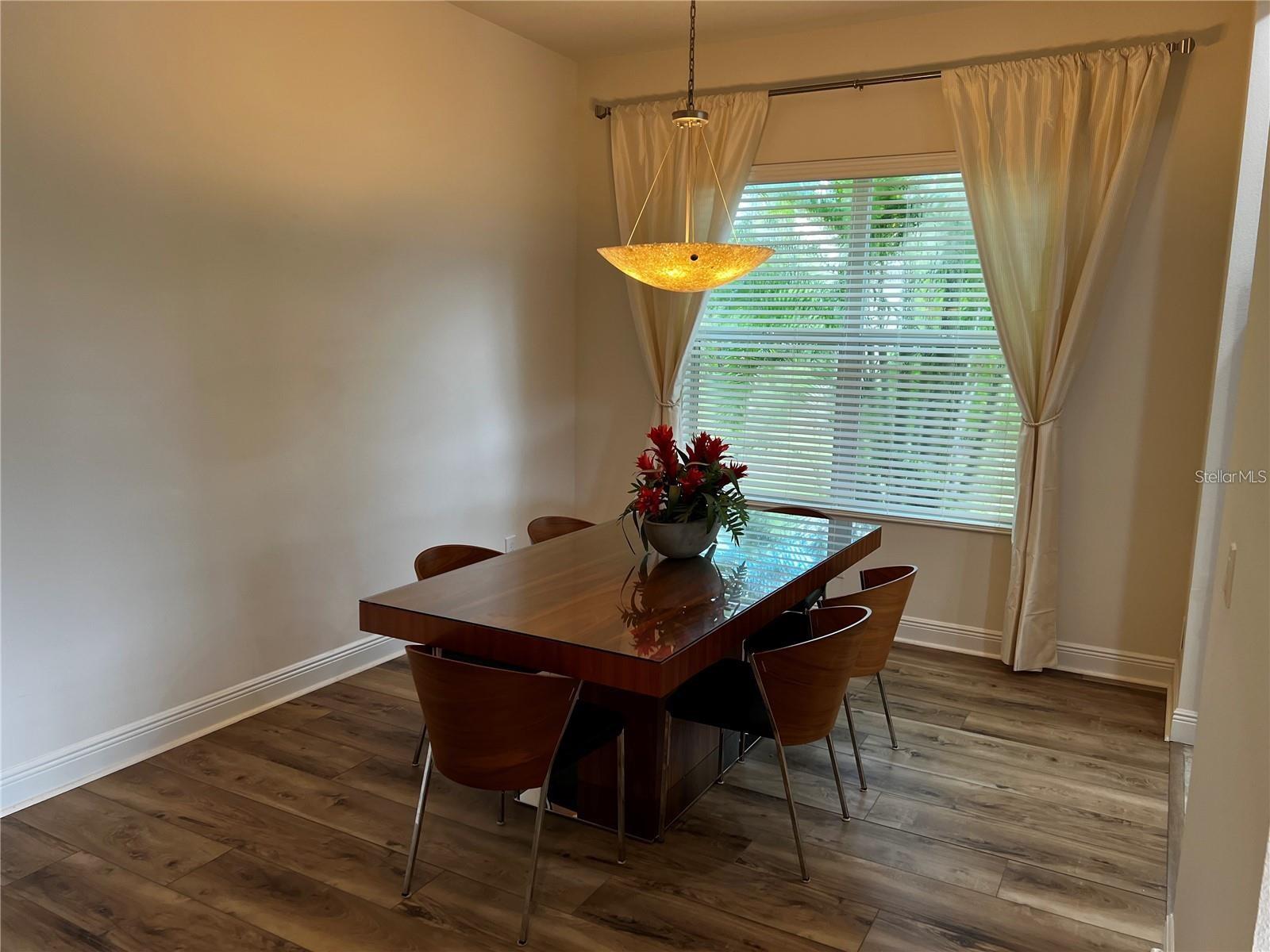 Image 19 of 42 For 12051 Thornhill Court