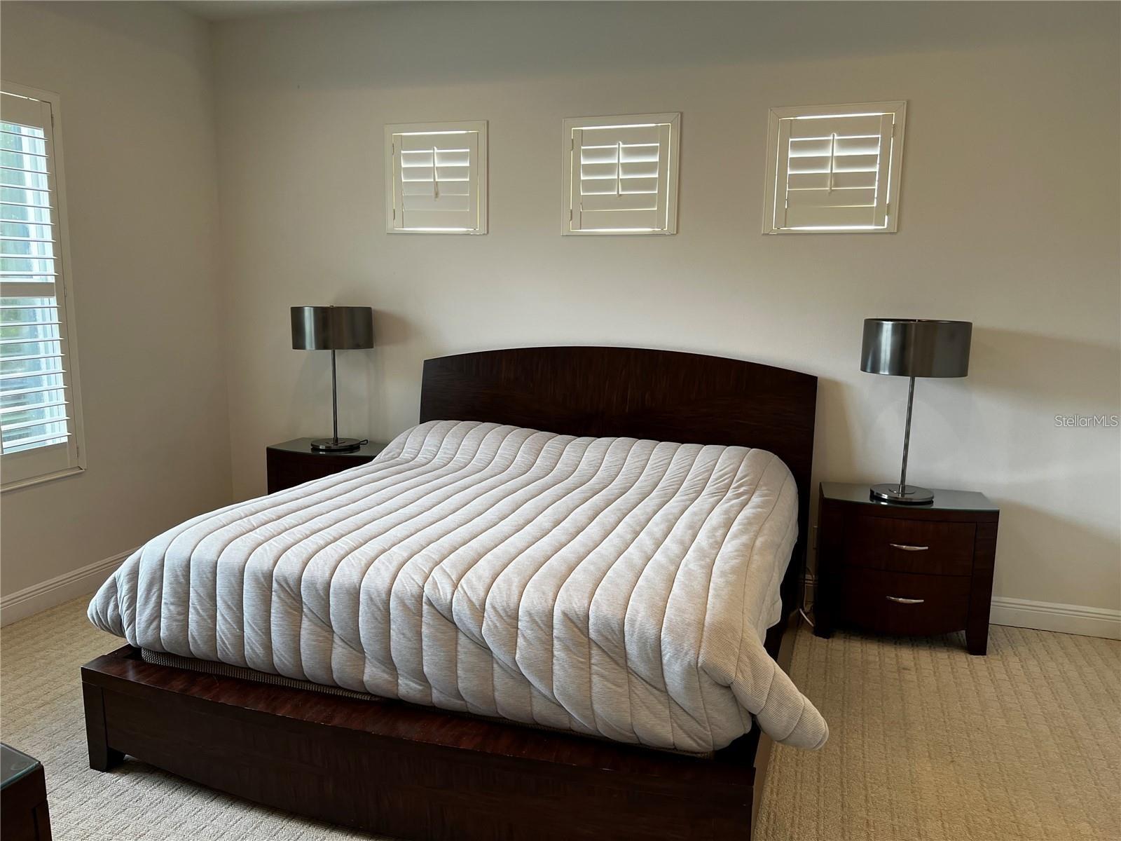 Image 21 of 42 For 12051 Thornhill Court