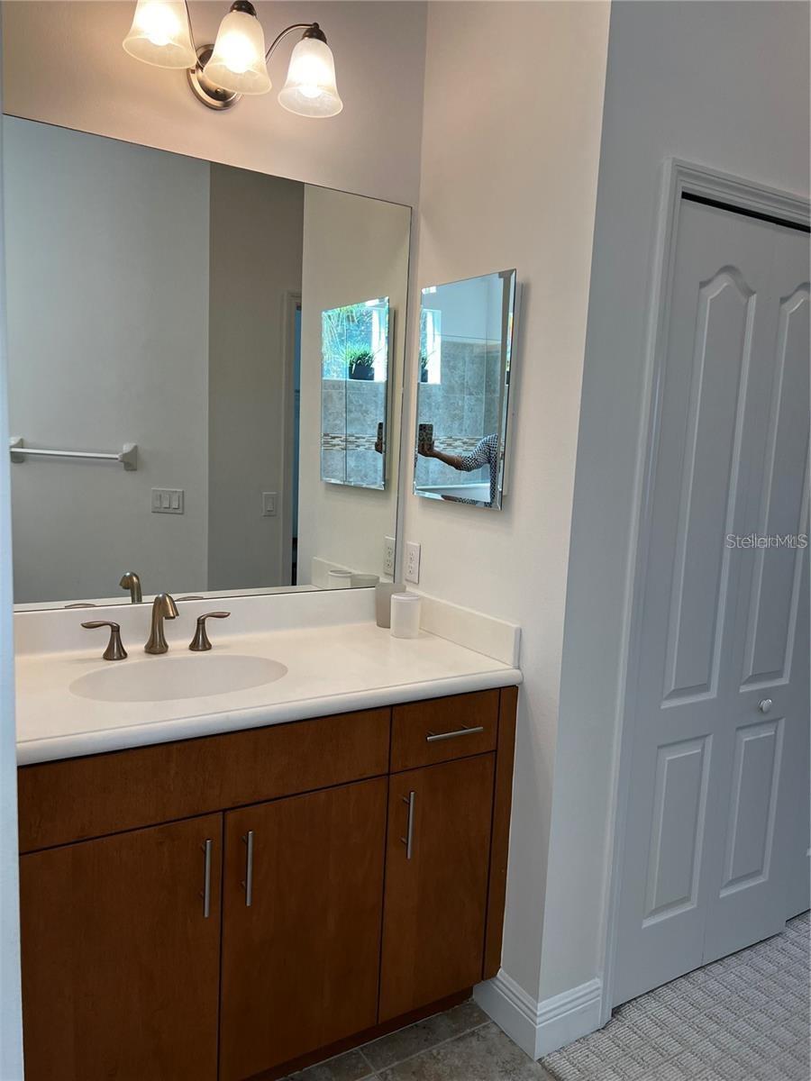 Image 27 of 42 For 12051 Thornhill Court