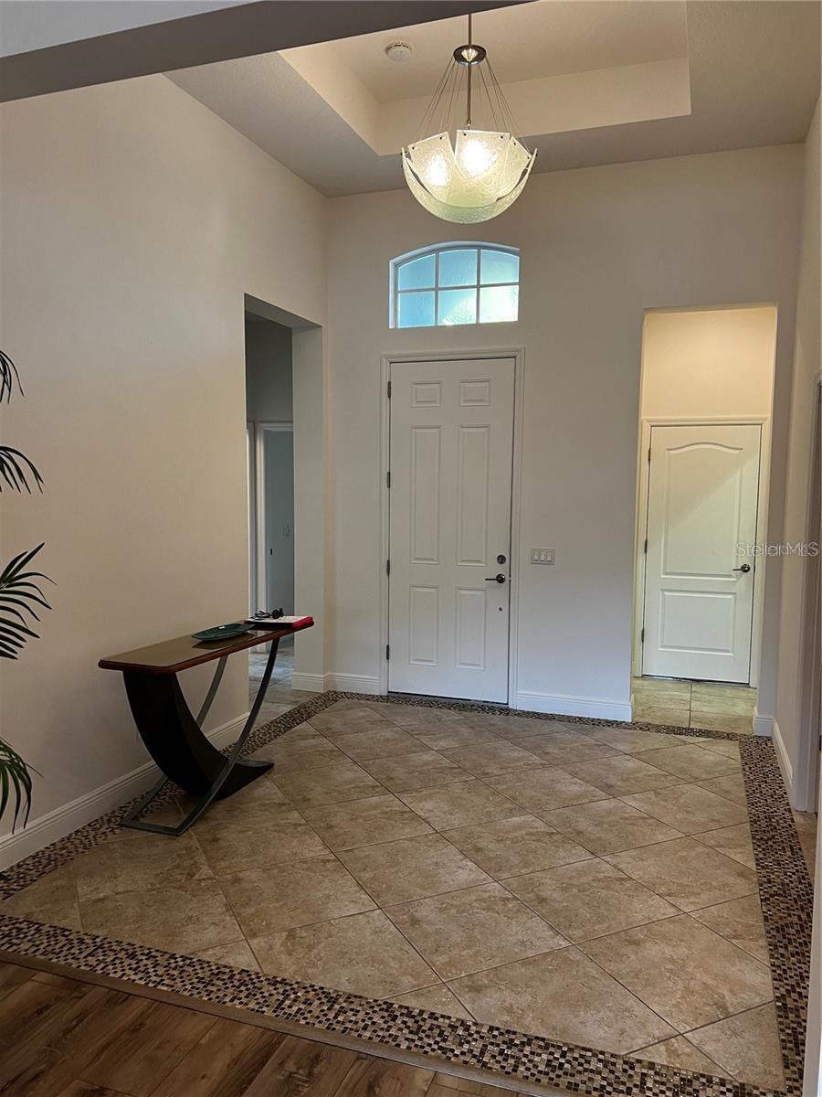 Image 5 of 42 For 12051 Thornhill Court