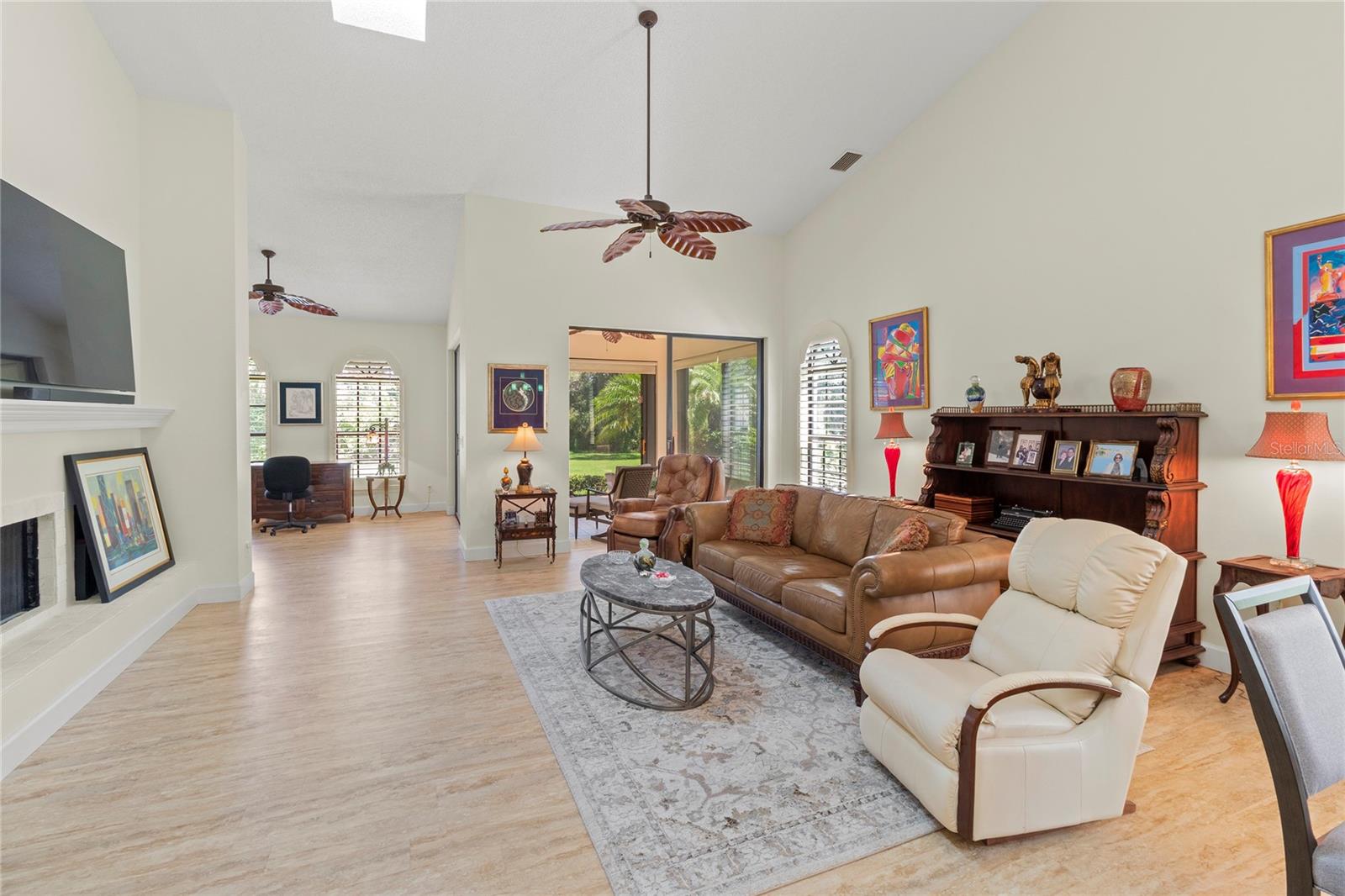 Image 13 of 52 For 7331 Villa D Este Drive