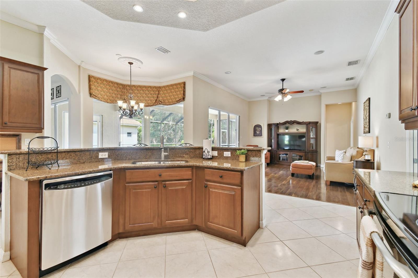 Image 23 of 81 For 9008 Brookfield Terrace