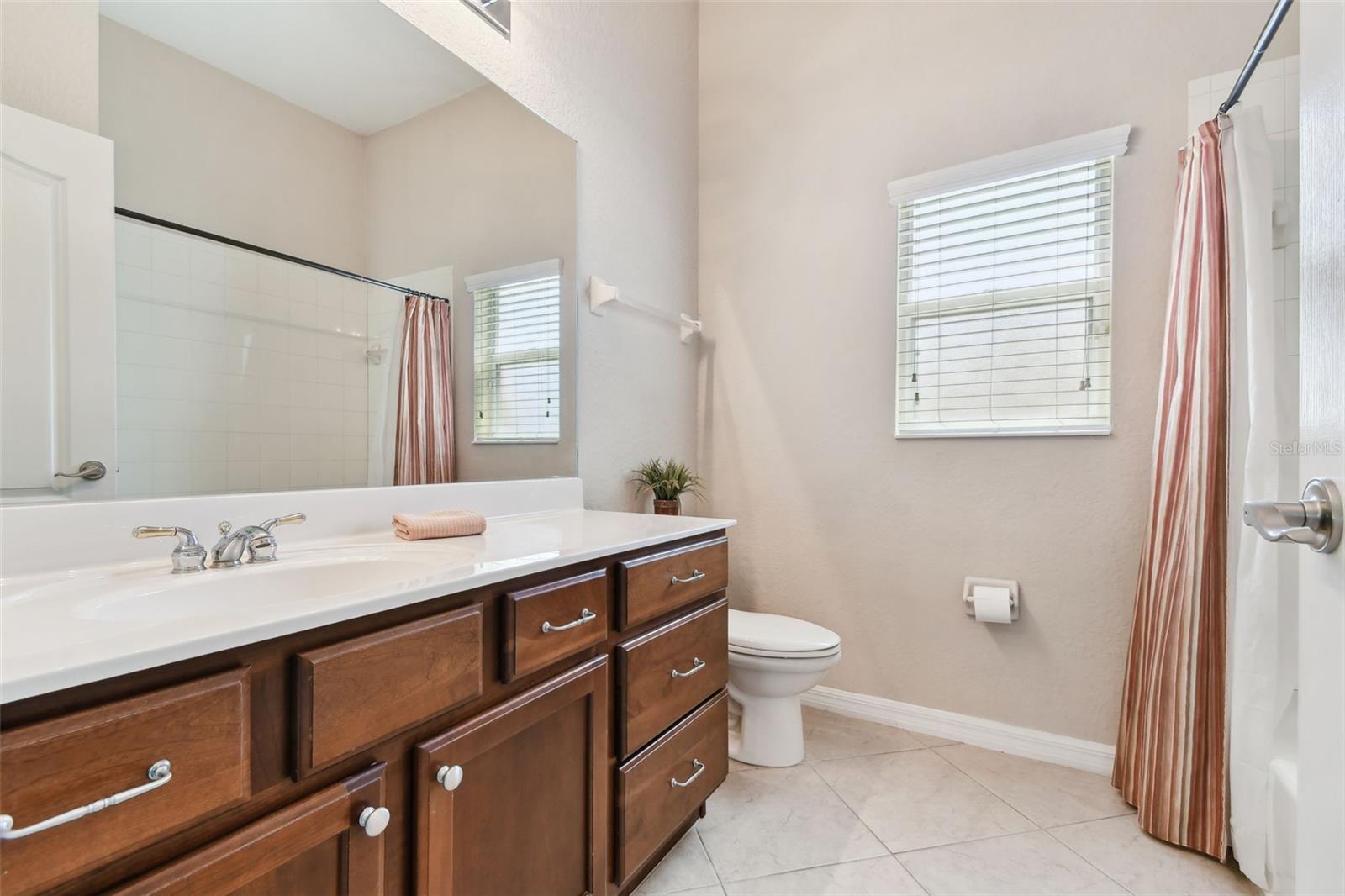 Image 26 of 81 For 9008 Brookfield Terrace