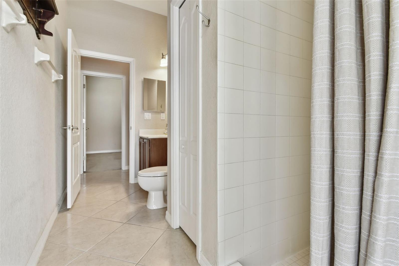 Image 36 of 81 For 9008 Brookfield Terrace