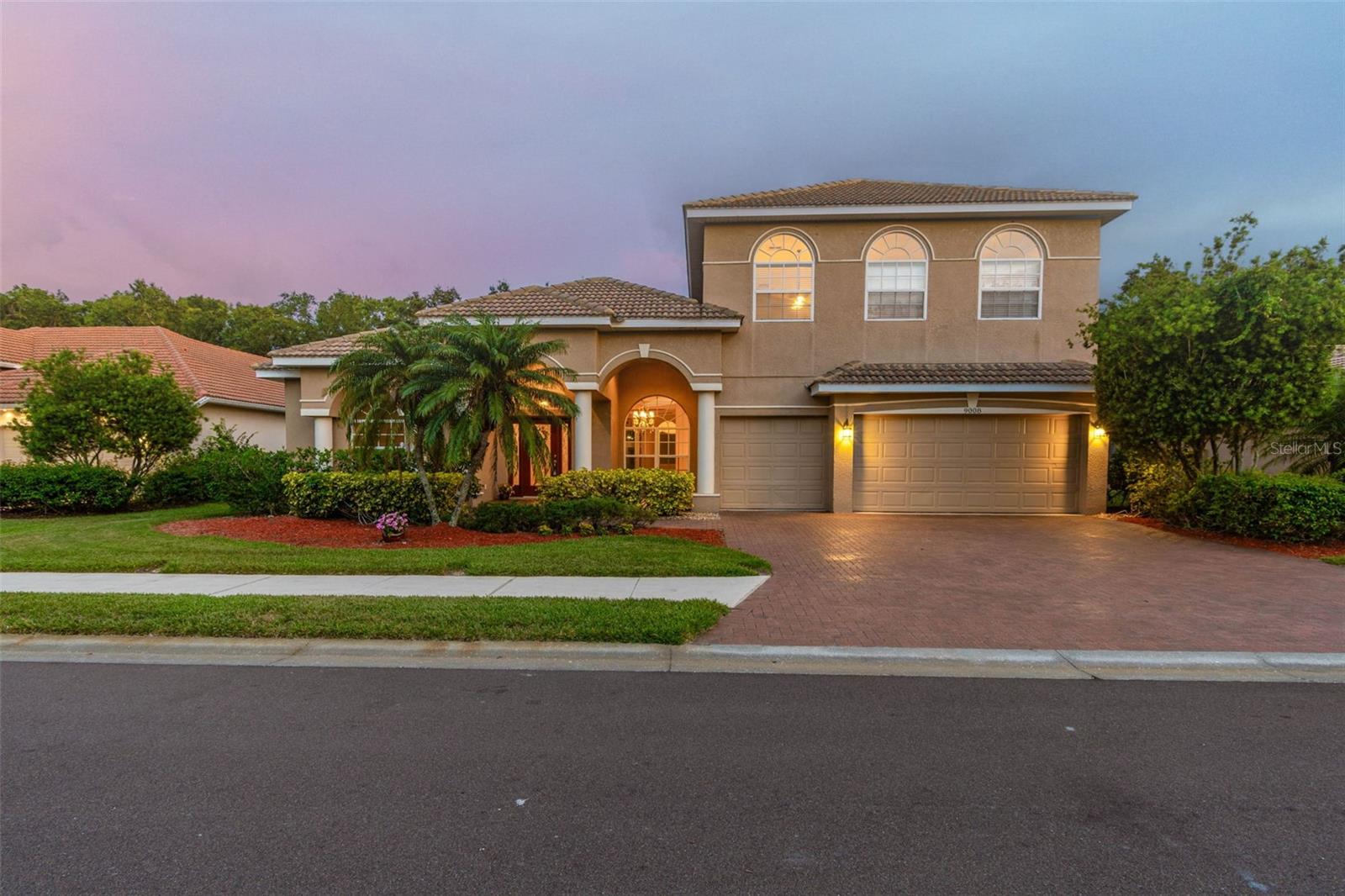 Image 4 of 81 For 9008 Brookfield Terrace
