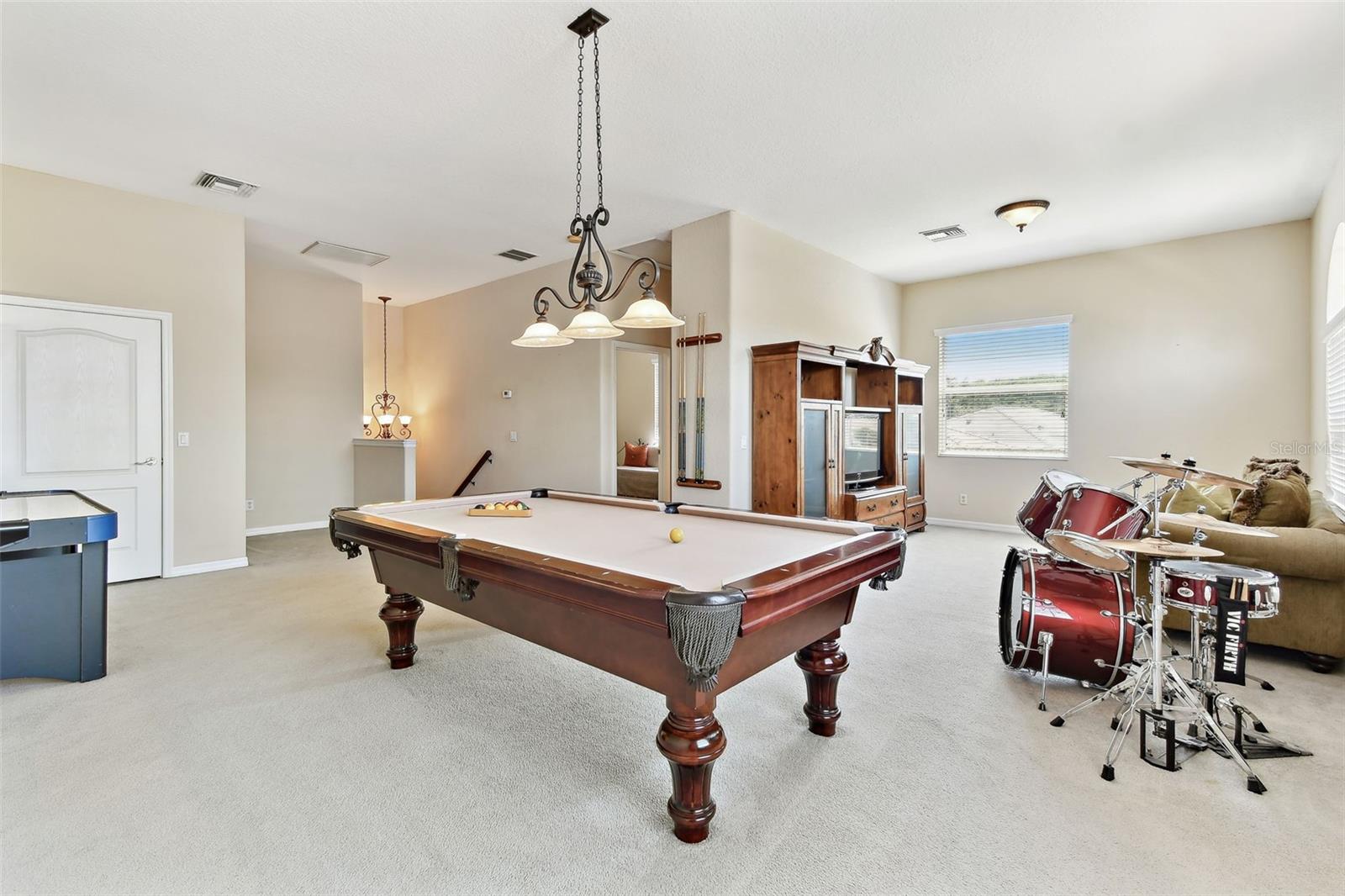 Image 43 of 81 For 9008 Brookfield Terrace