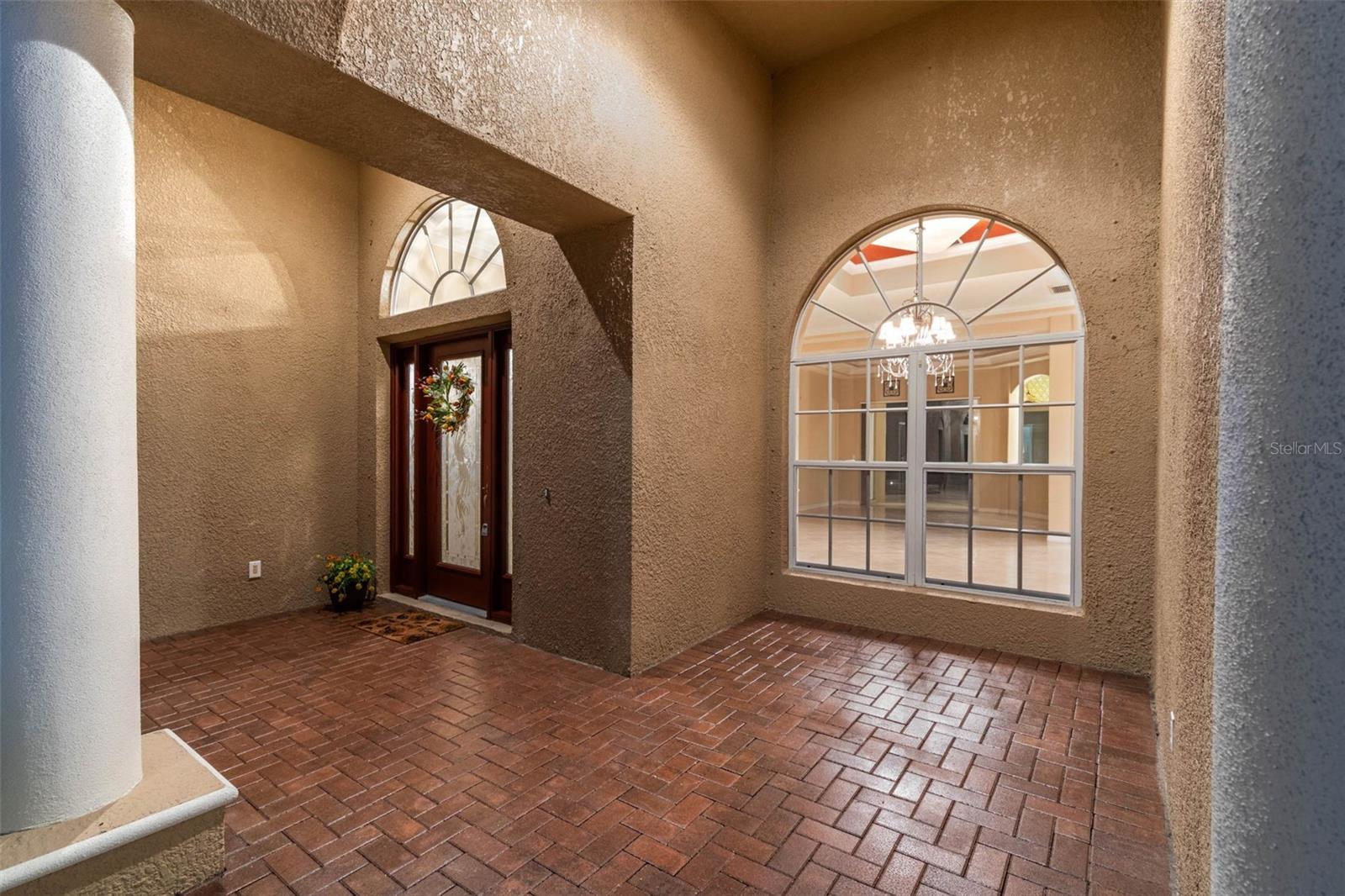 Image 9 of 81 For 9008 Brookfield Terrace