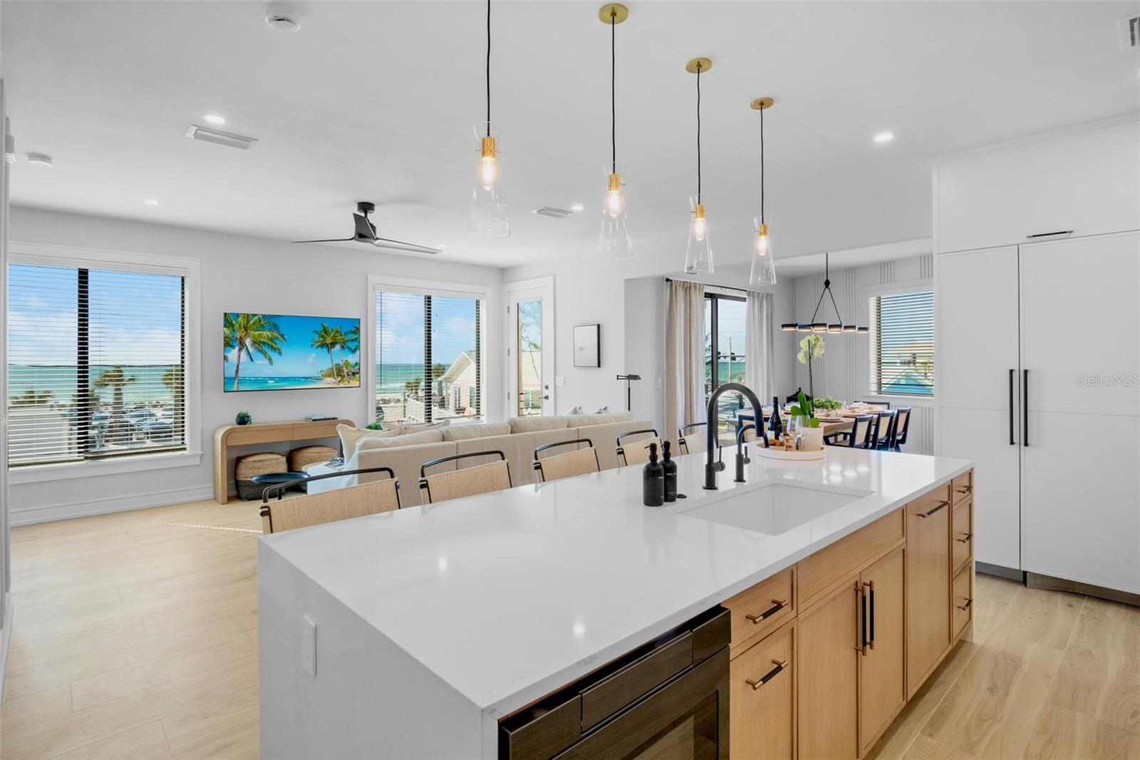 Image 10 of 59 For 103 4th Street N A