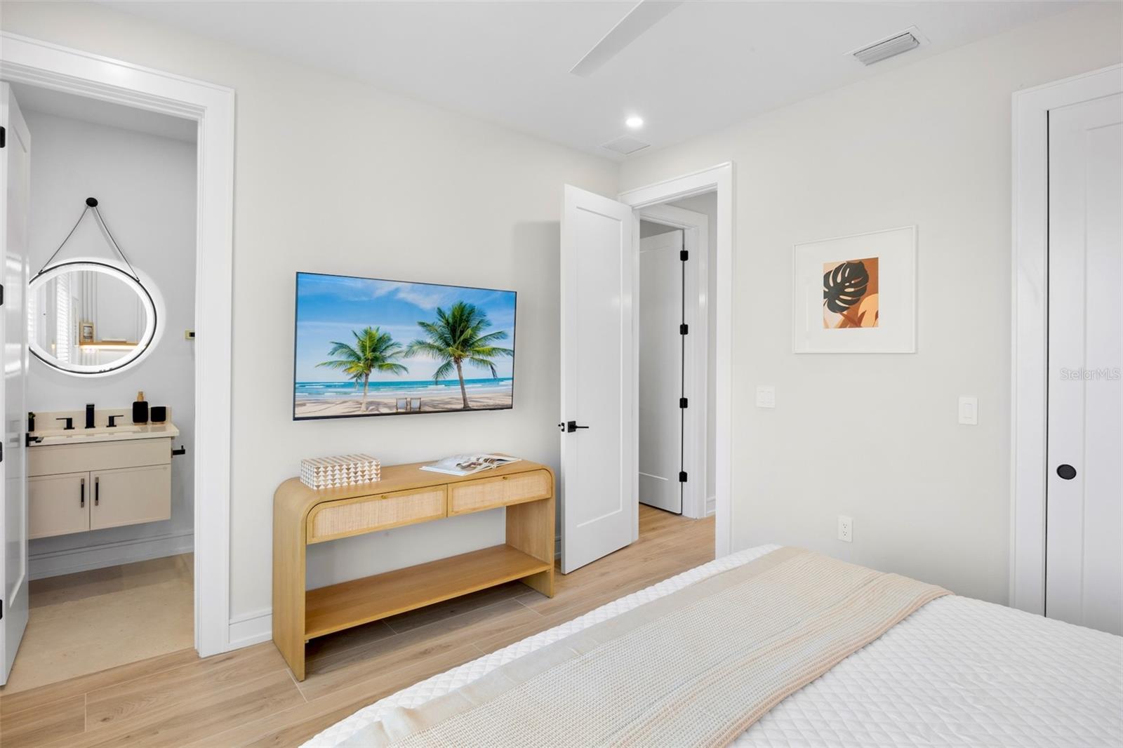 Image 21 of 59 For 103 4th Street N A
