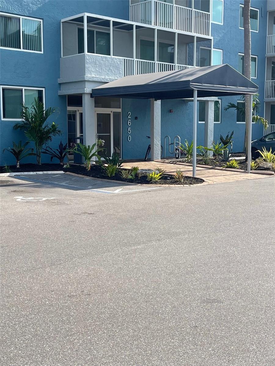 Image 2 of 31 For 2650 Coconut Bay Ln  517