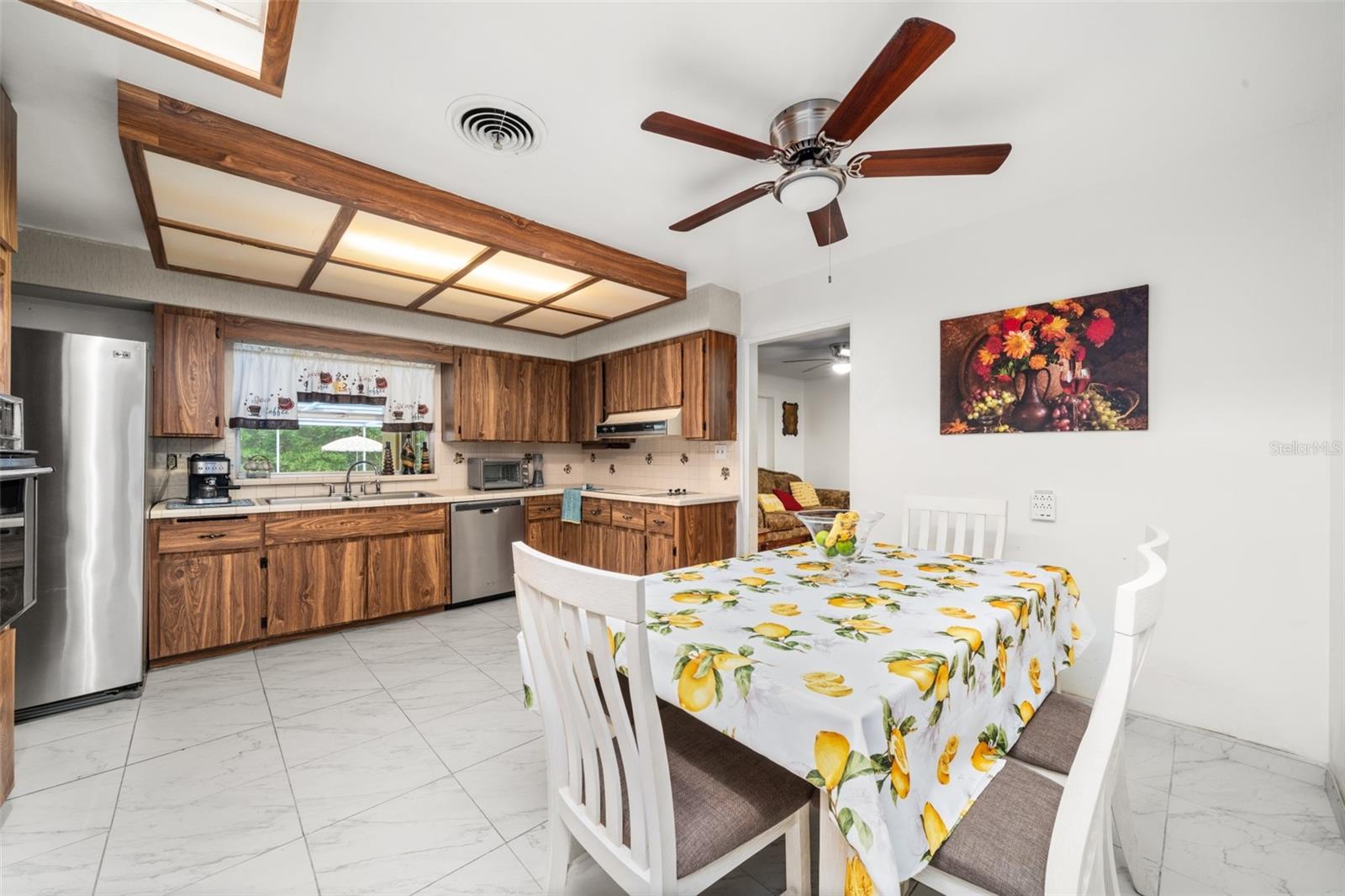 Image 11 of 45 For 1719 Evangeline Avenue