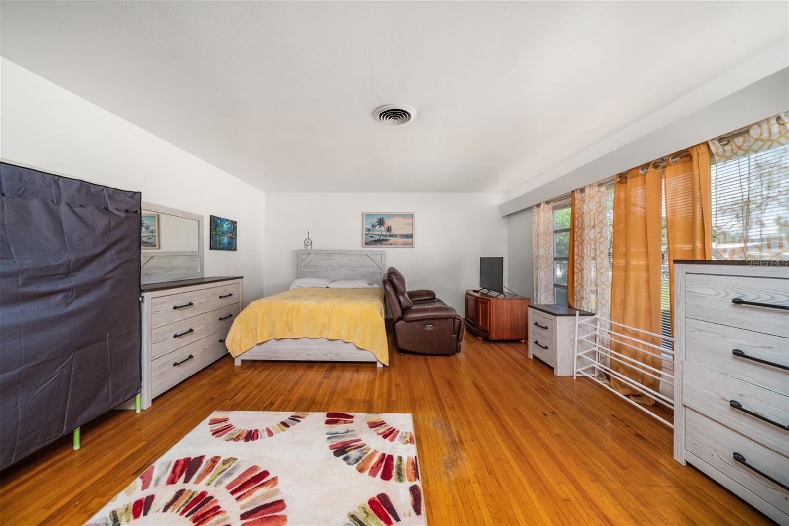 Image 7 of 45 For 1719 Evangeline Avenue
