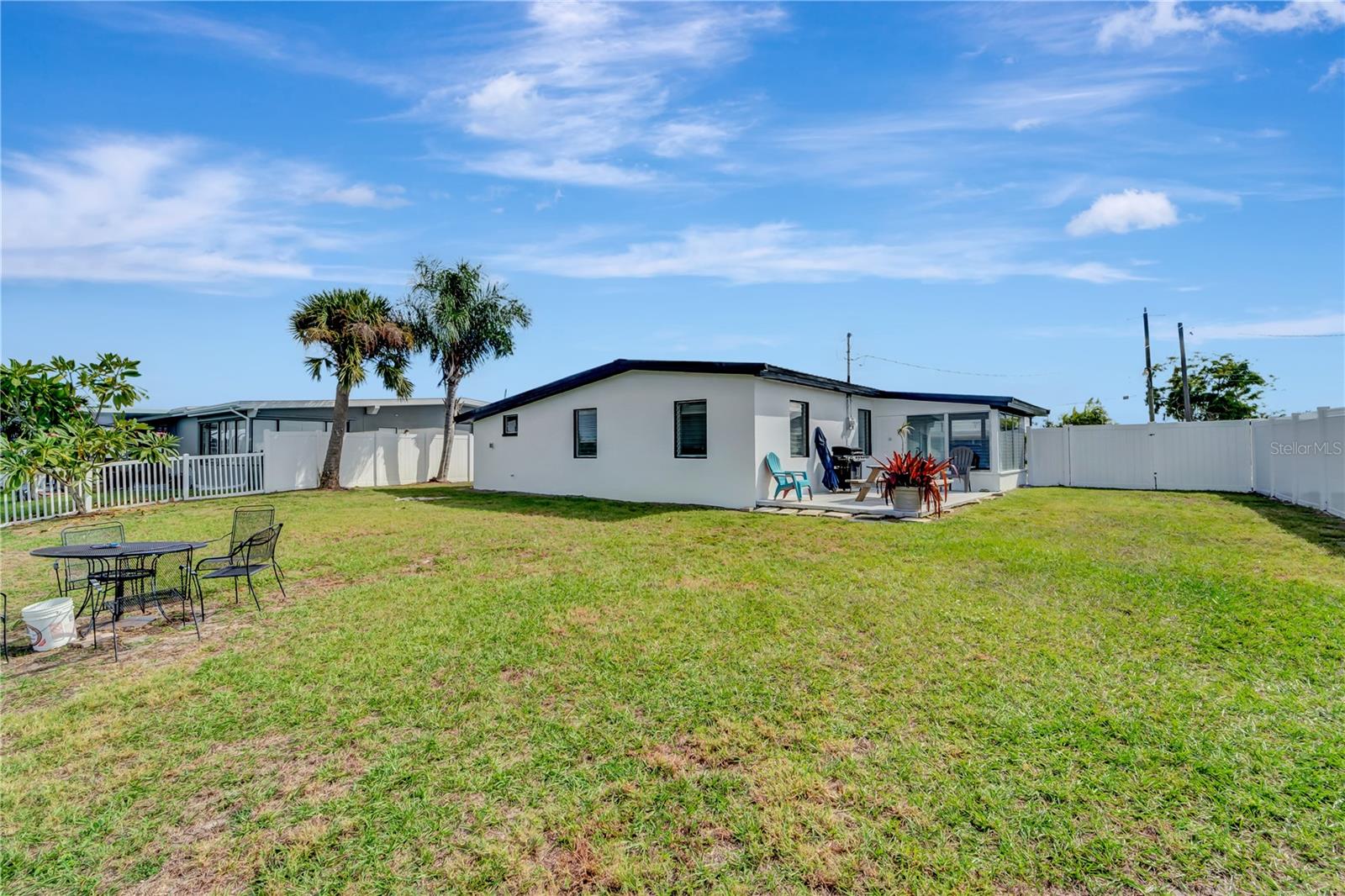Image 15 of 32 For 551 Lindley Terrace