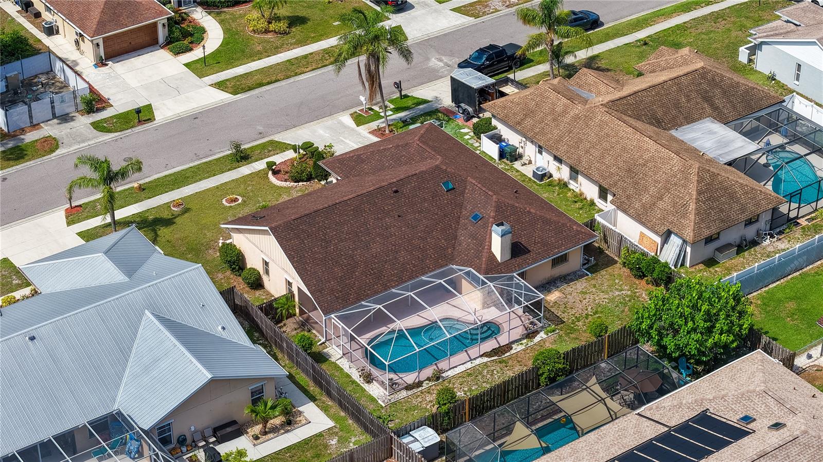 Image 18 of 39 For 5613 Sweetwater Oak Drive