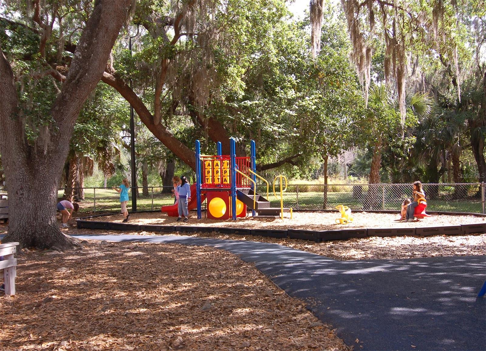 Image 36 of 39 For 5613 Sweetwater Oak Drive