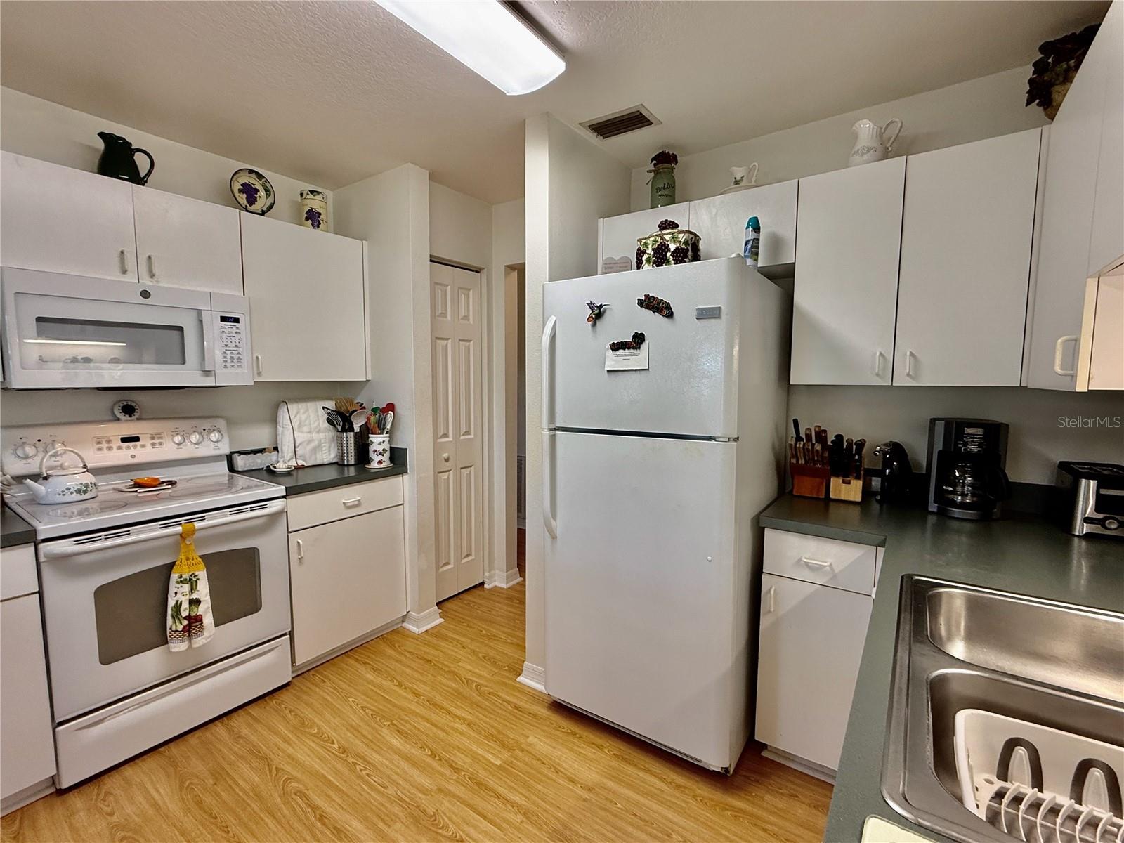 Image 14 of 53 For 3828 6th Avenue W