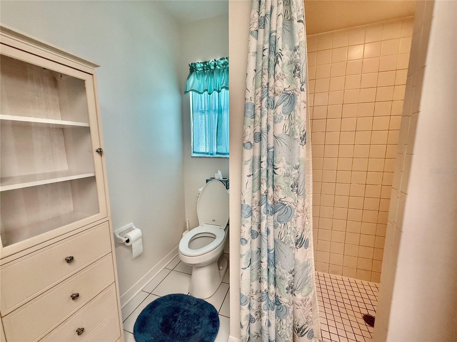 Image 24 of 53 For 3828 6th Avenue W