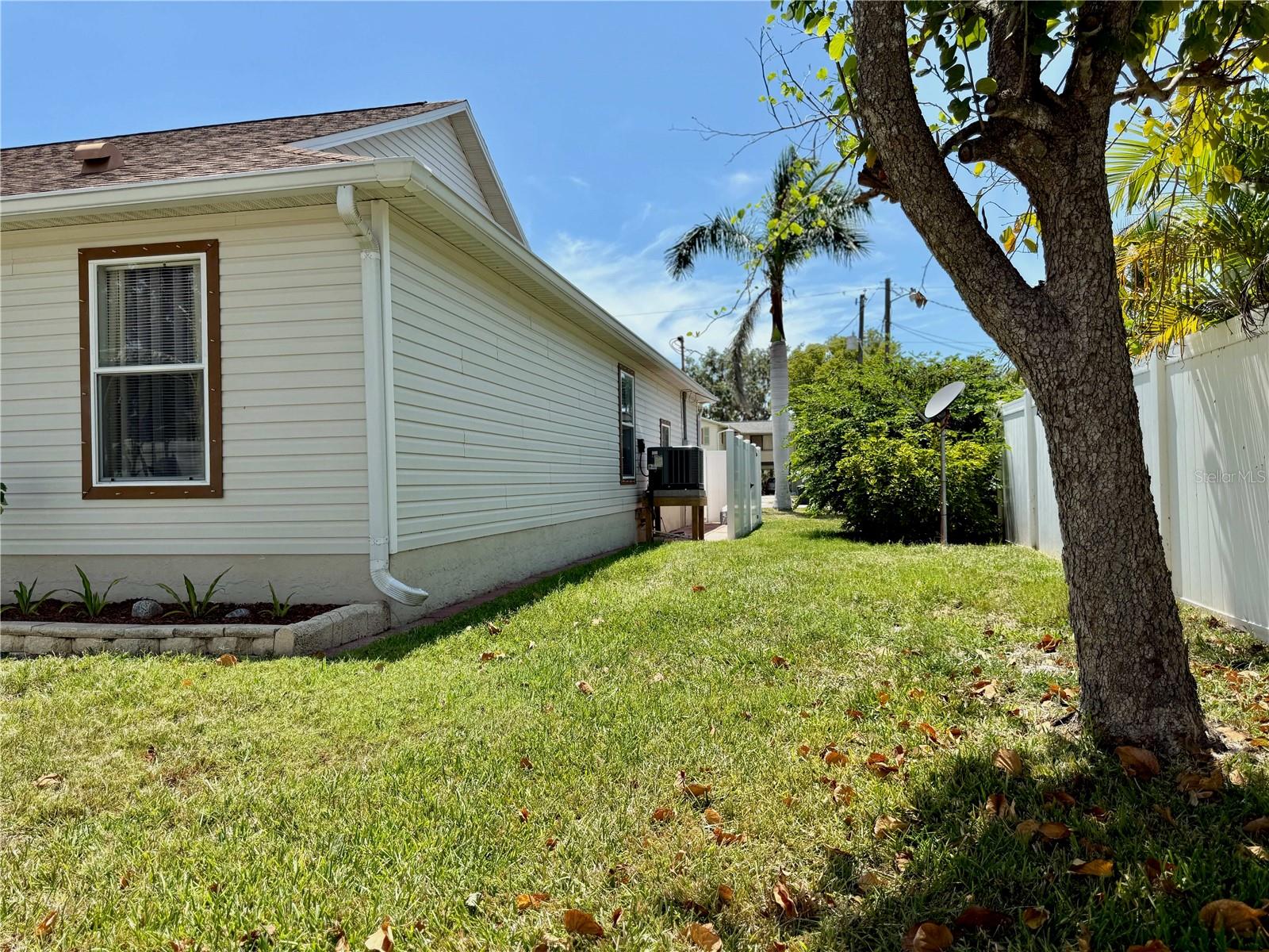 Image 45 of 53 For 3828 6th Avenue W