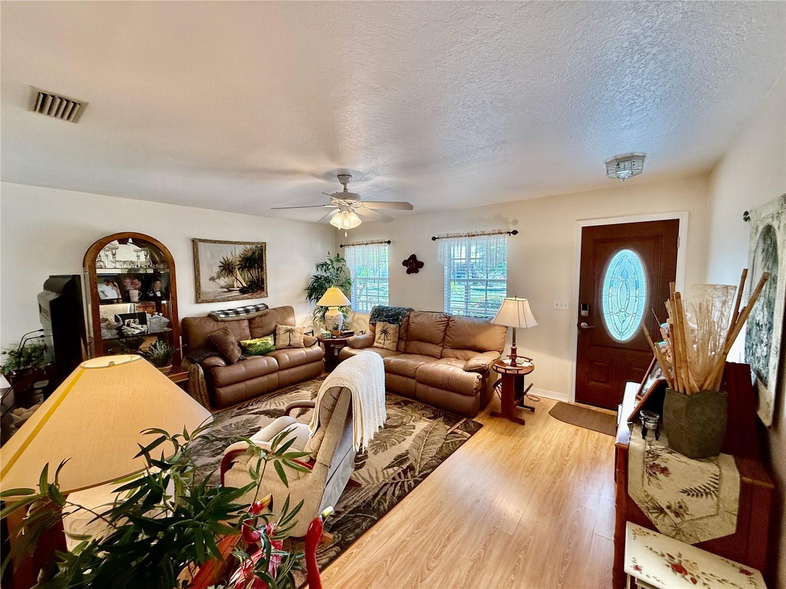 Image 7 of 53 For 3828 6th Avenue W
