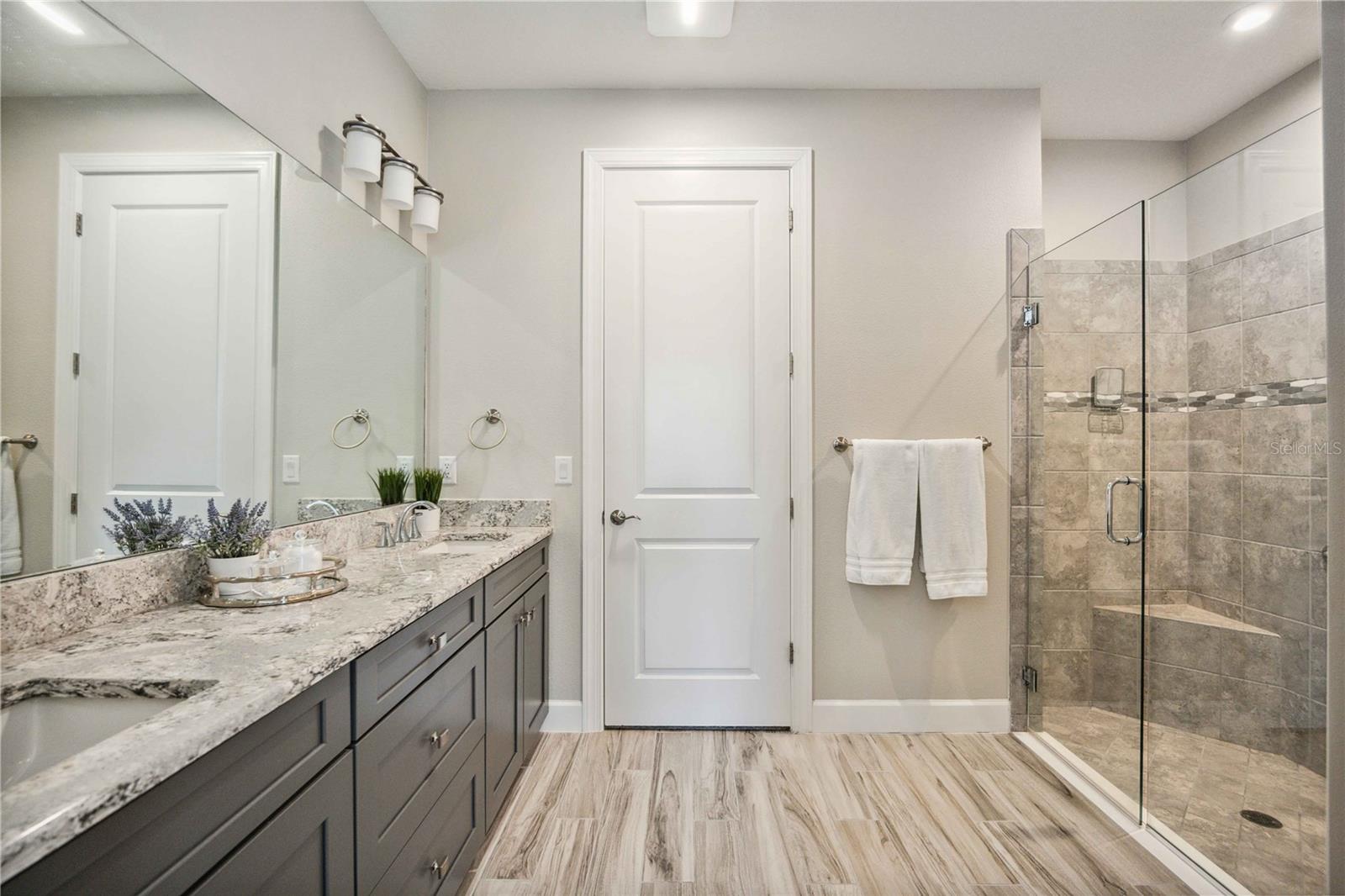 Image 15 of 42 For 5305 Bartolomeo Street