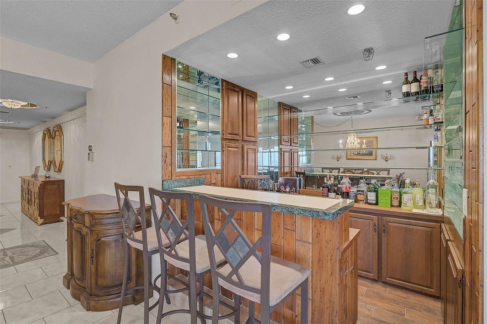 Image 14 of 44 For 1100 Benjamin Franklin Drive 802