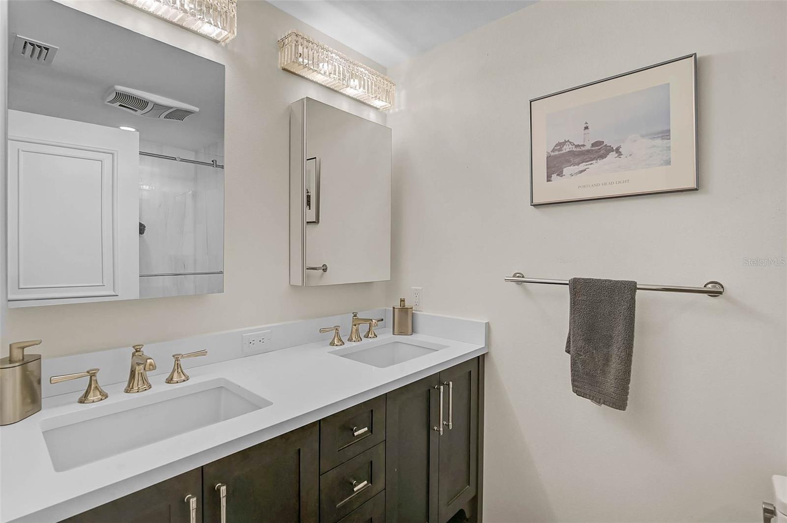 Image 21 of 44 For 1100 Benjamin Franklin Drive 802