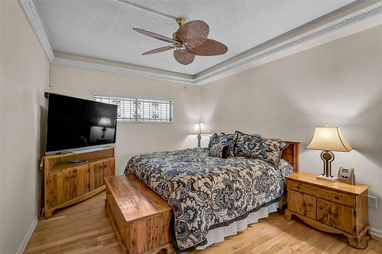 Image 23 of 44 For 1100 Benjamin Franklin Drive 802