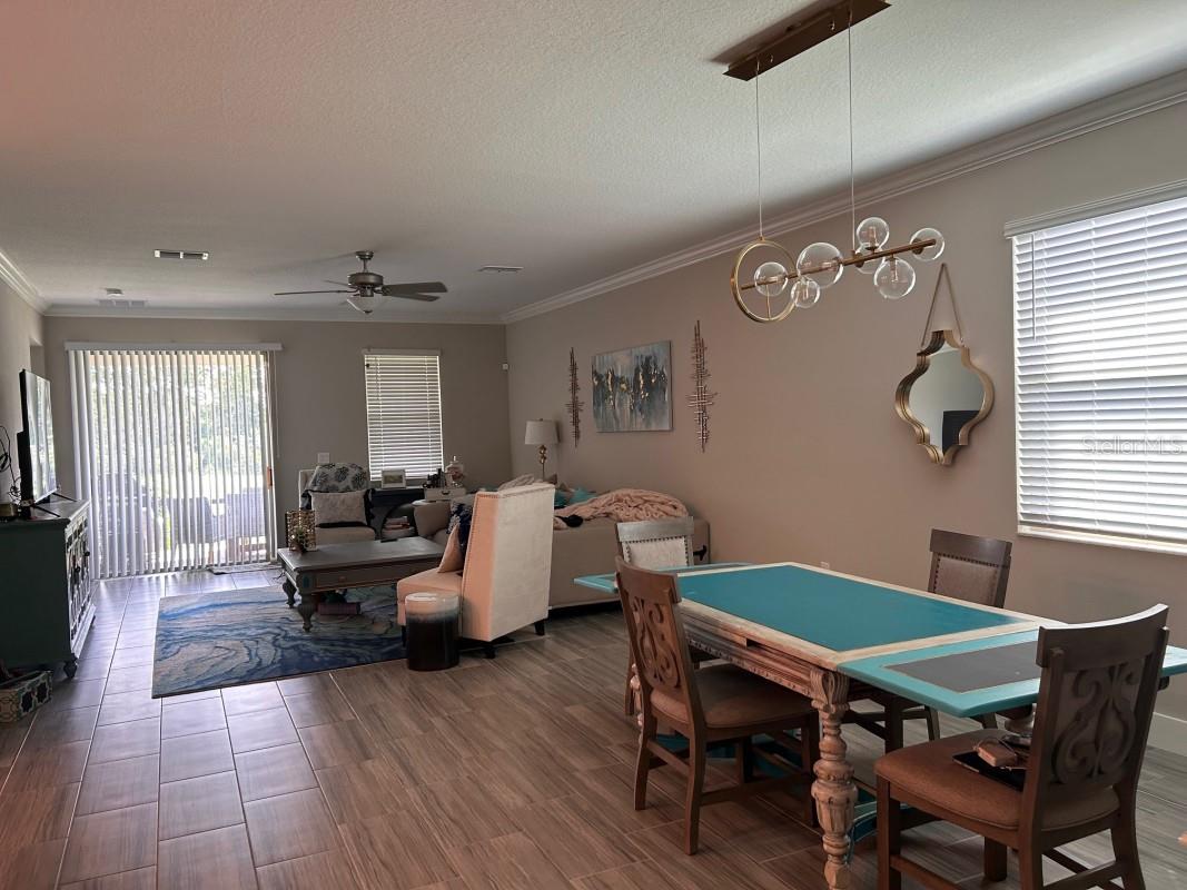 Image 3 of 11 For 9808 Campanula Court