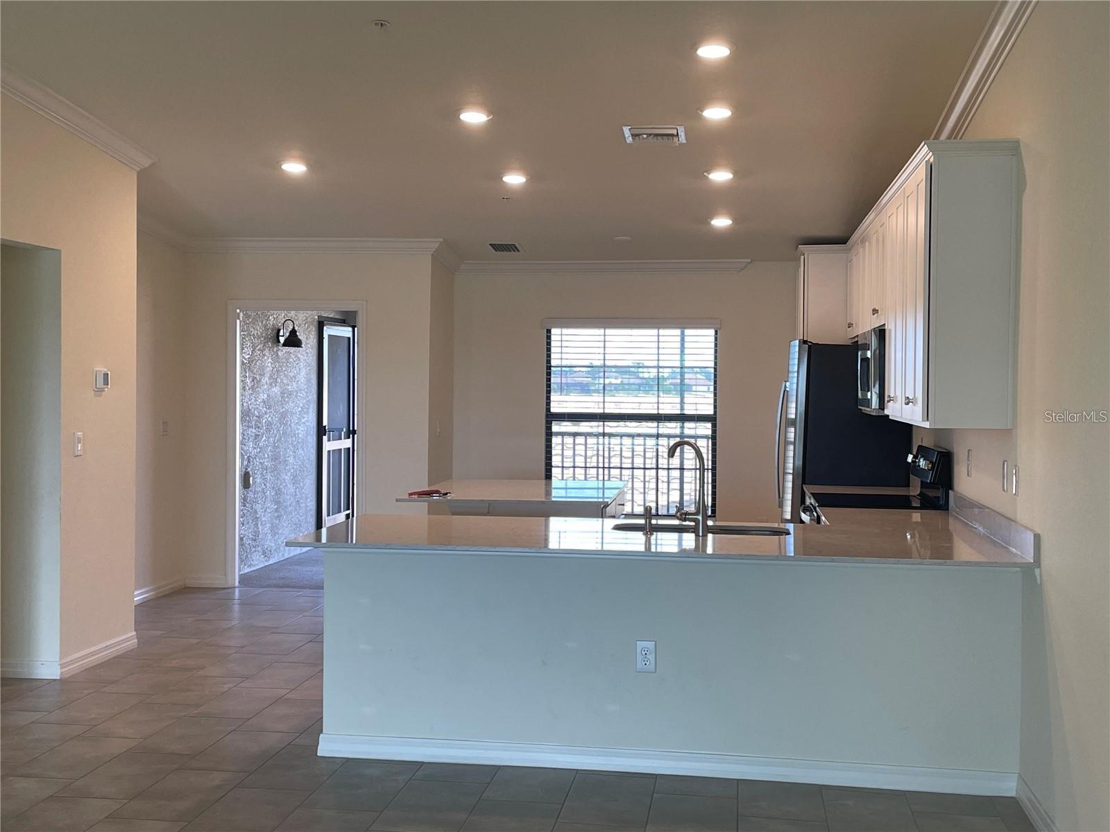 Image 4 of 20 For 5674 Palmer Circle 206