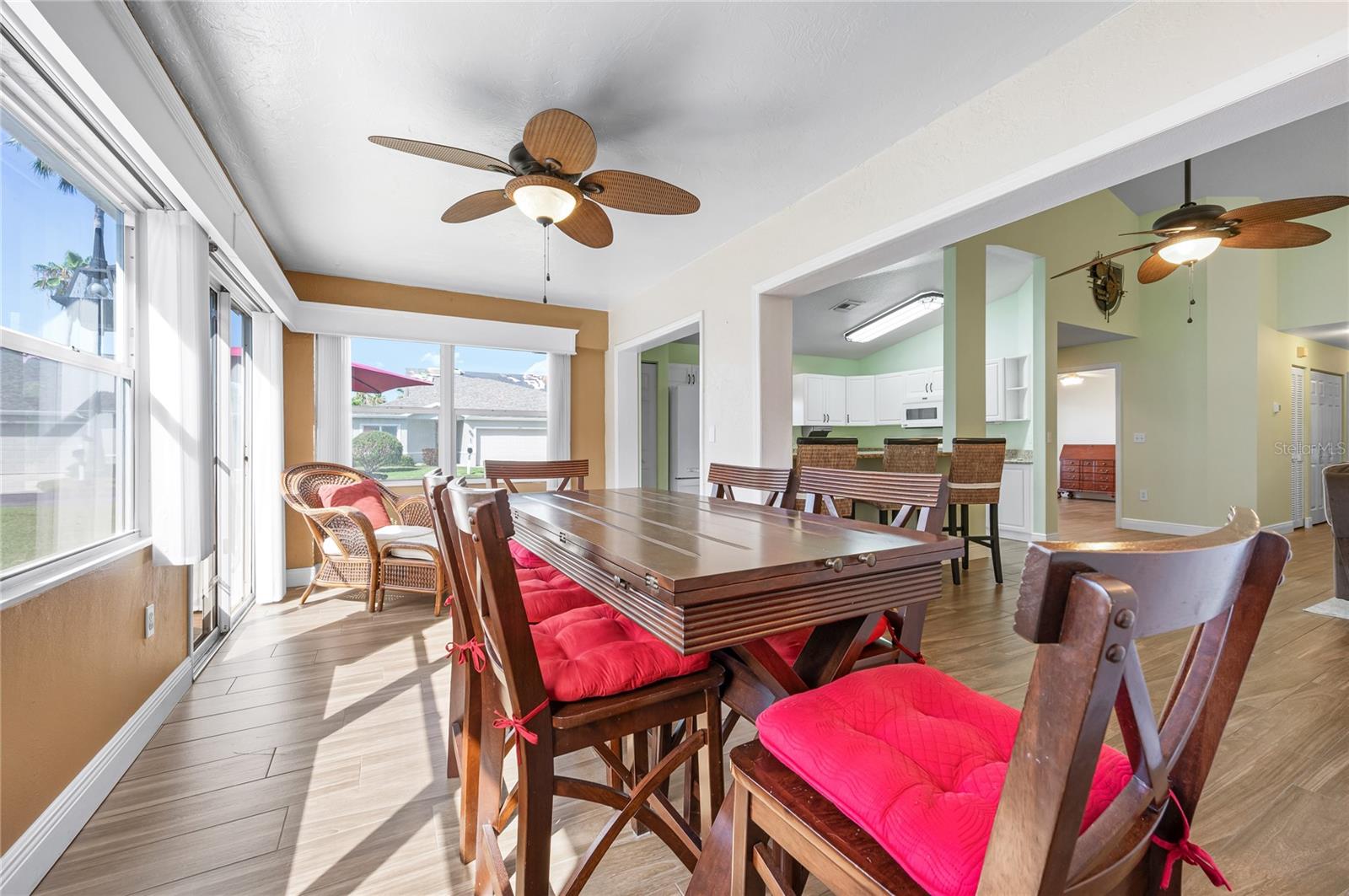Image 18 of 45 For 1612 Fairway Oaks Drive