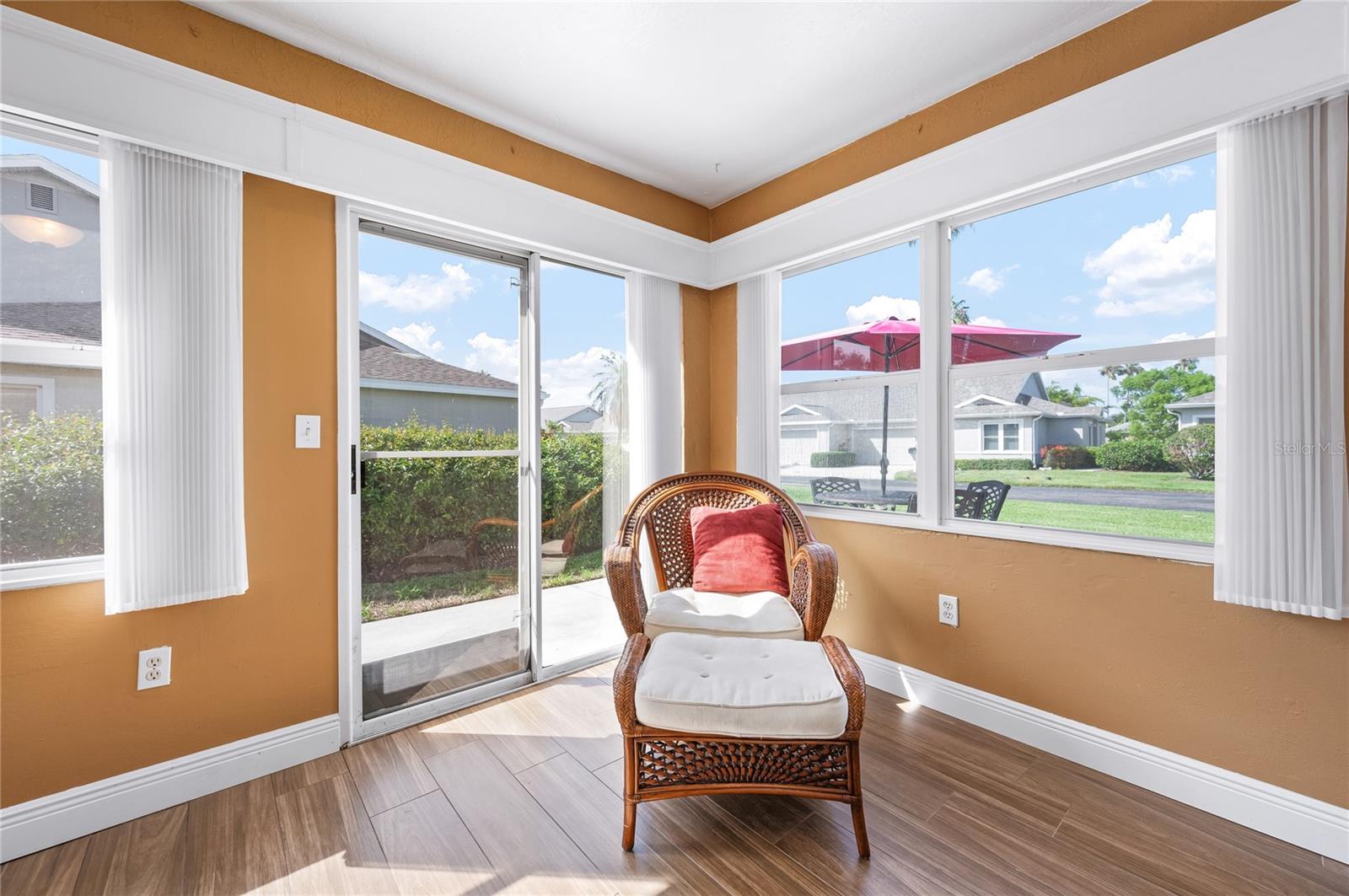Image 19 of 45 For 1612 Fairway Oaks Drive