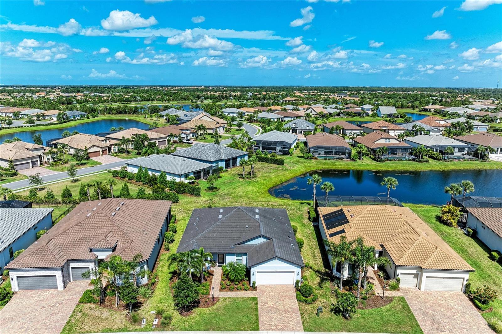 Image 2 of 70 For 7136 Summerland Cove