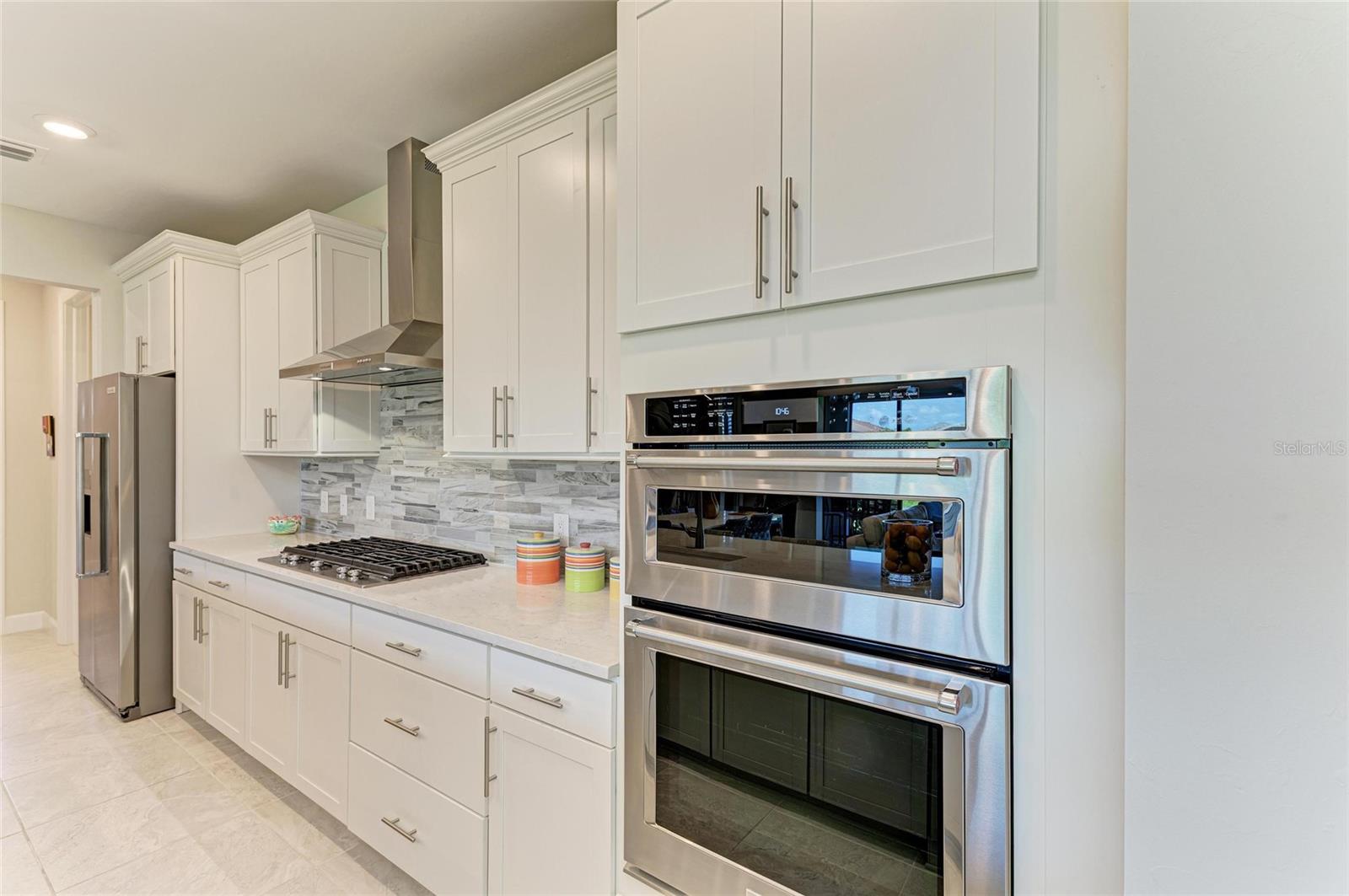 Image 21 of 70 For 7136 Summerland Cove