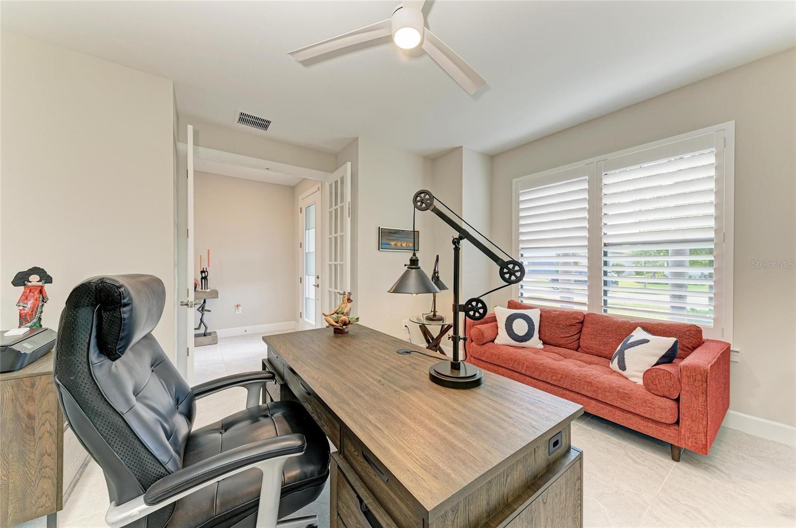 Image 27 of 70 For 7136 Summerland Cove