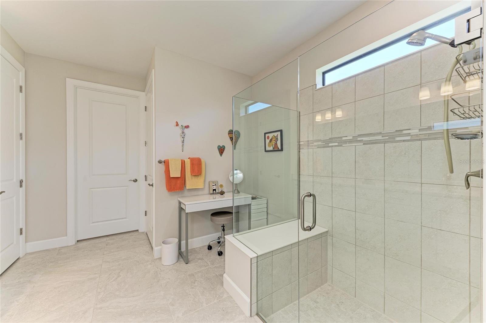 Image 34 of 70 For 7136 Summerland Cove