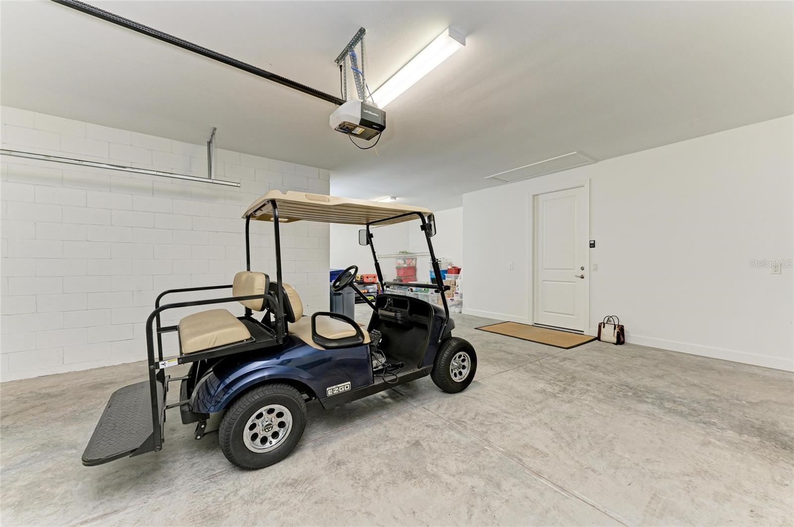 Image 44 of 70 For 7136 Summerland Cove