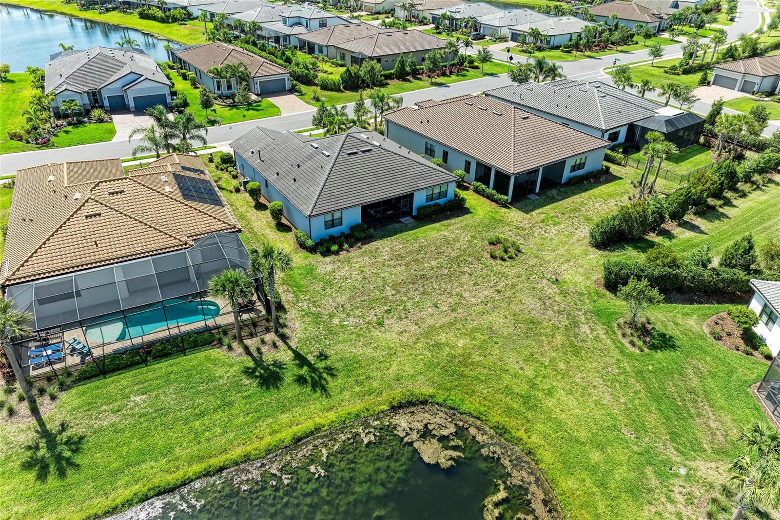 Image 53 of 70 For 7136 Summerland Cove