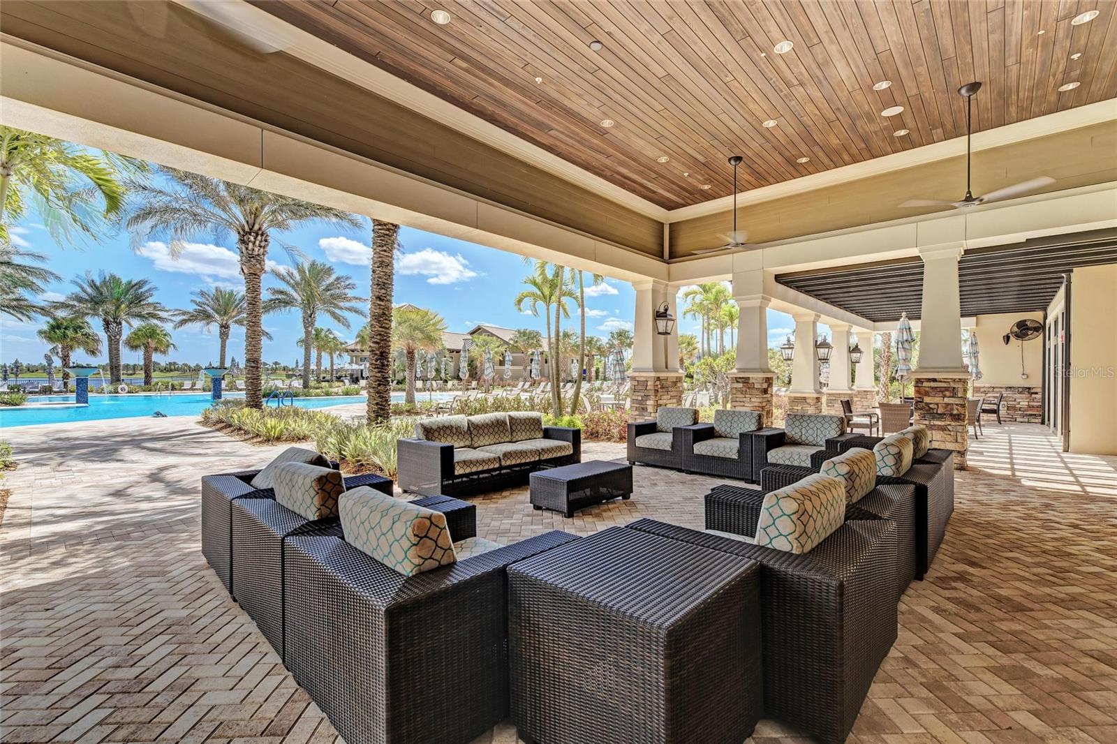 Image 64 of 70 For 7136 Summerland Cove