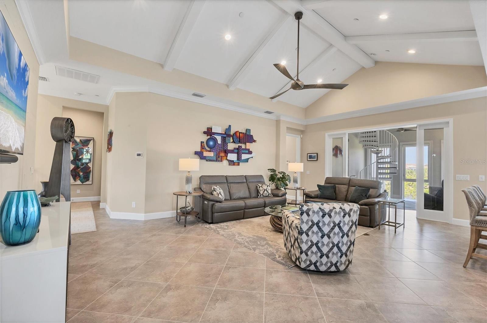 Image 15 of 87 For 262 Sapphire Lake Drive 202