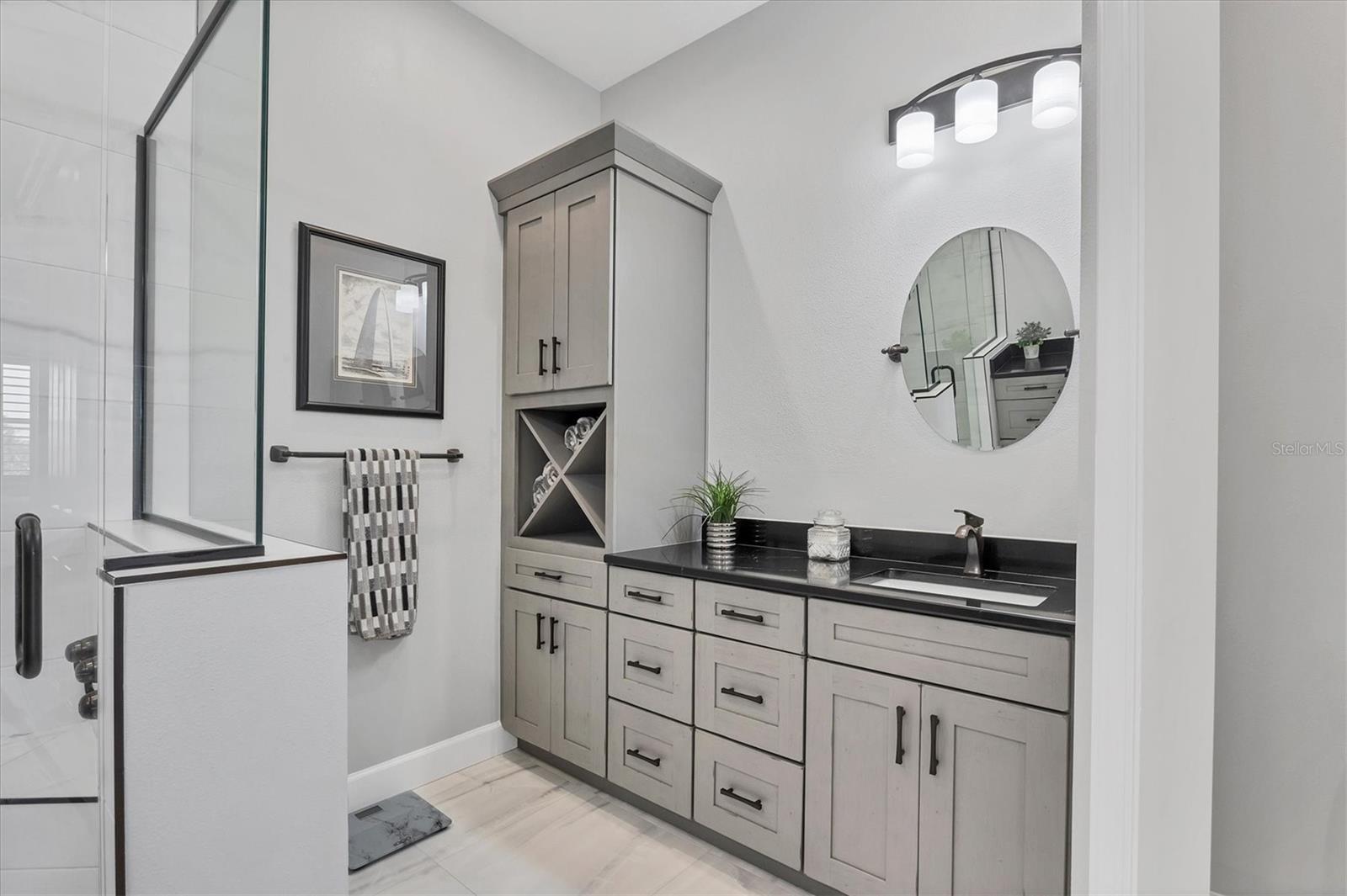 Image 36 of 87 For 262 Sapphire Lake Drive 202