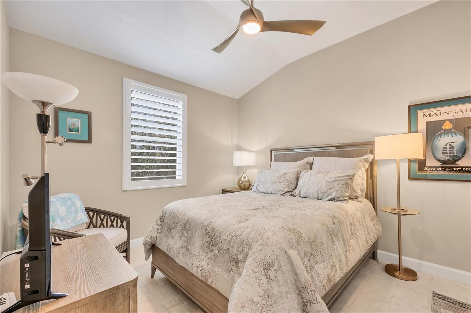 Image 38 of 87 For 262 Sapphire Lake Drive 202